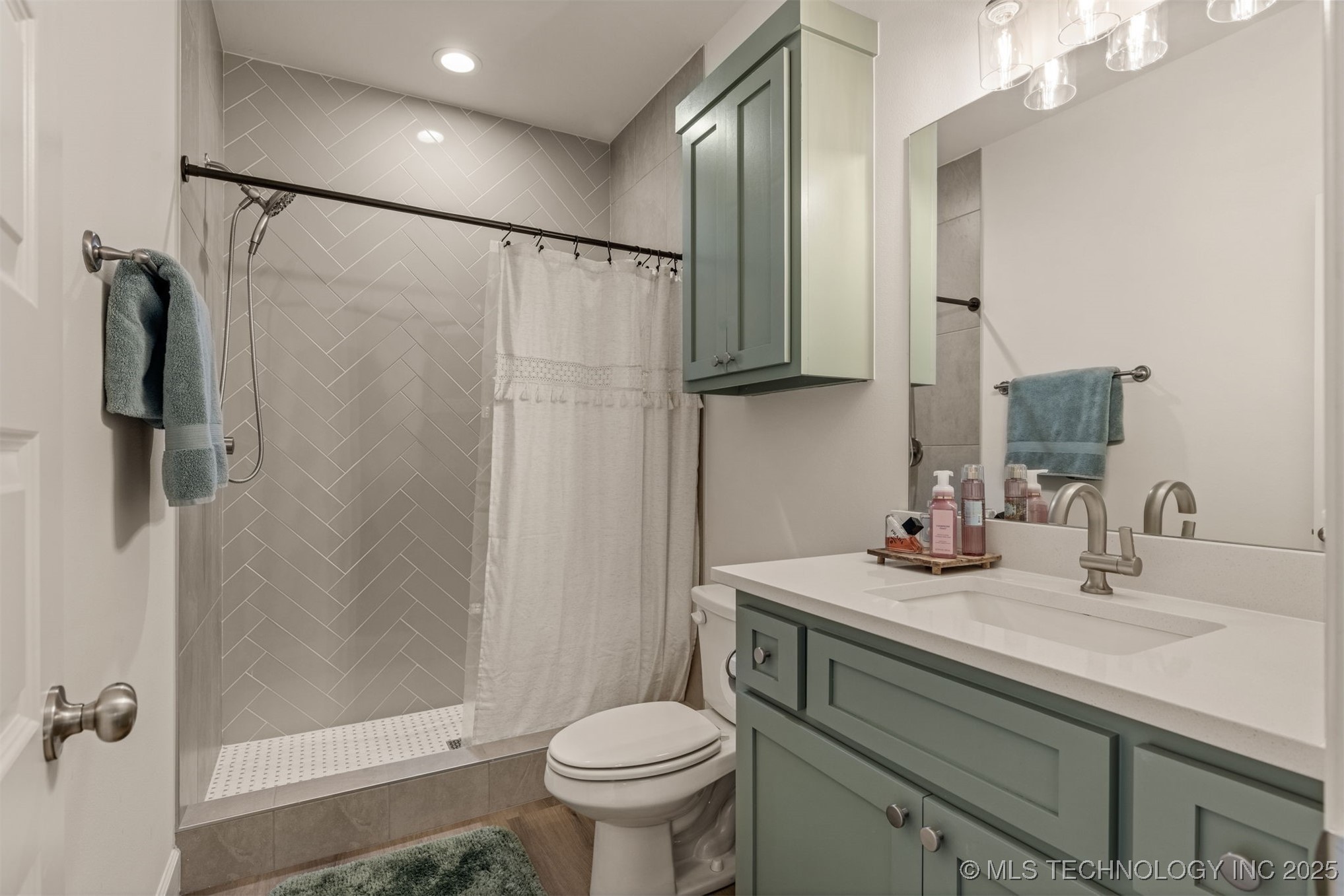 1907 E 27th Street North Property Photo 34