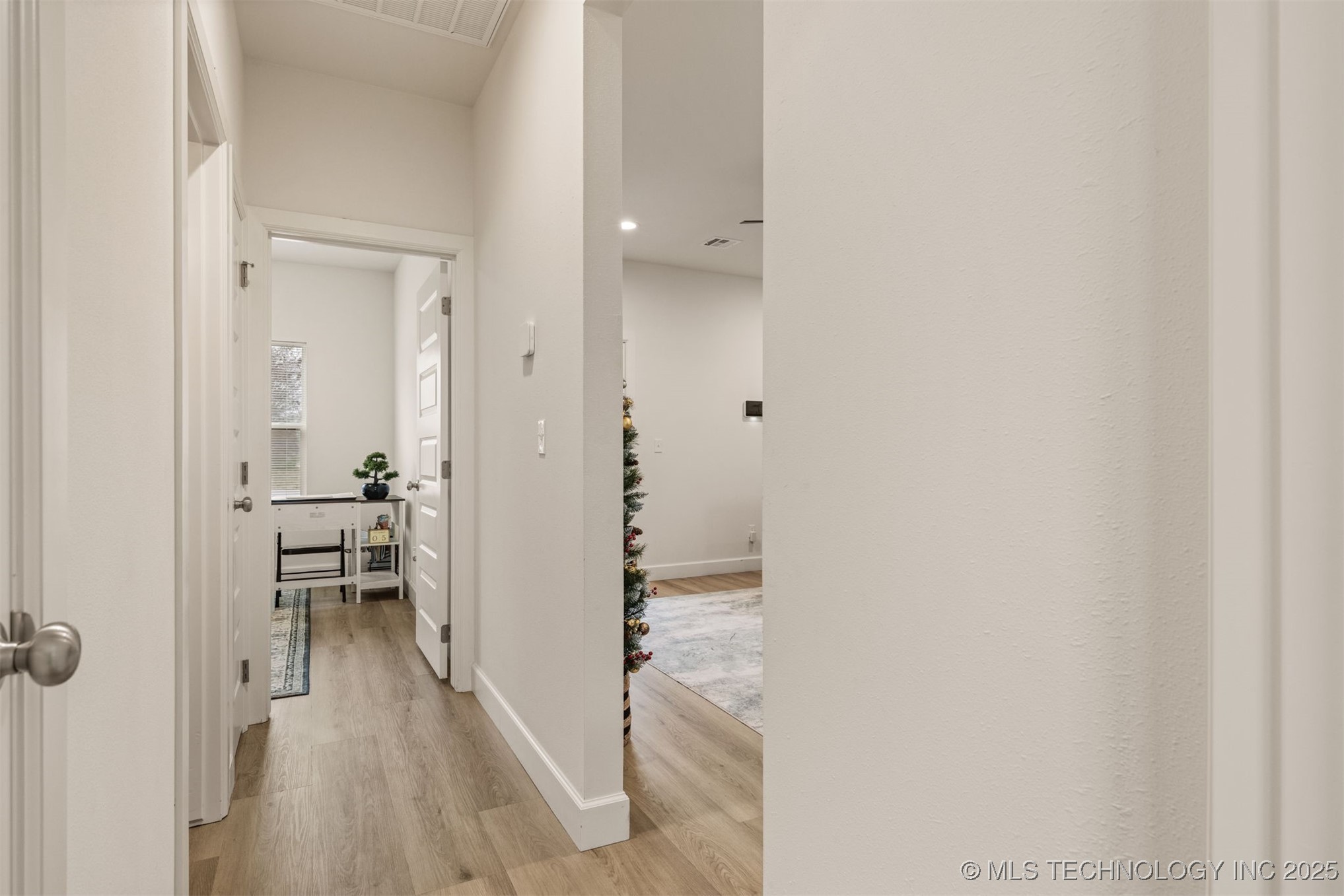 1907 E 27th Street North Property Photo 42