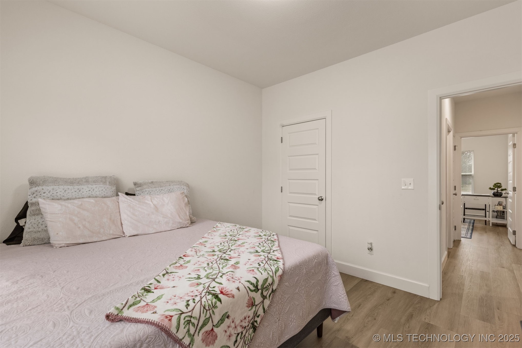 1907 E 27th Street North Property Photo 46