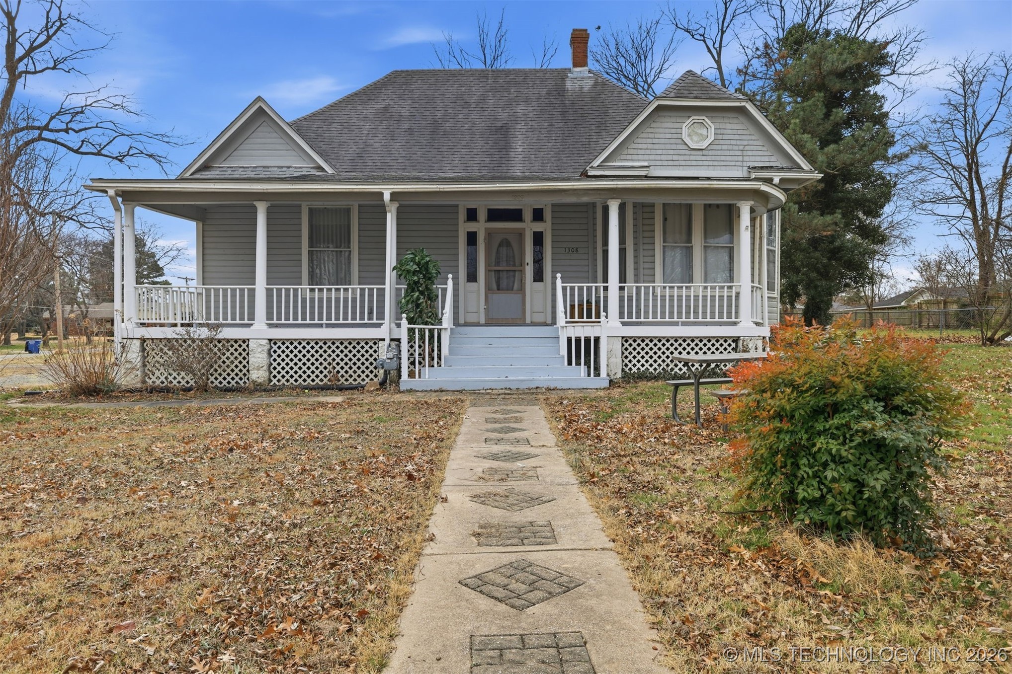 1308 Se 7th Street N Property Photo 2