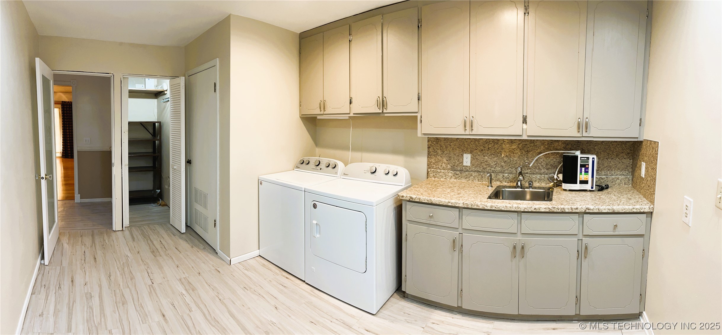 1230 Se 2nd Court Property Photo 14