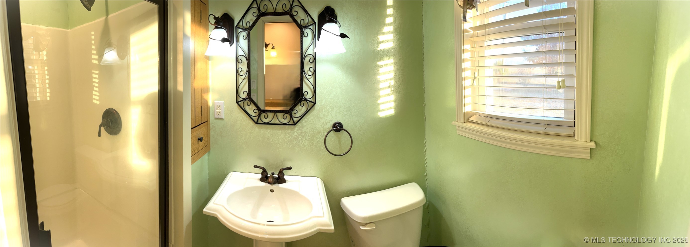 1230 Se 2nd Court Property Photo 21