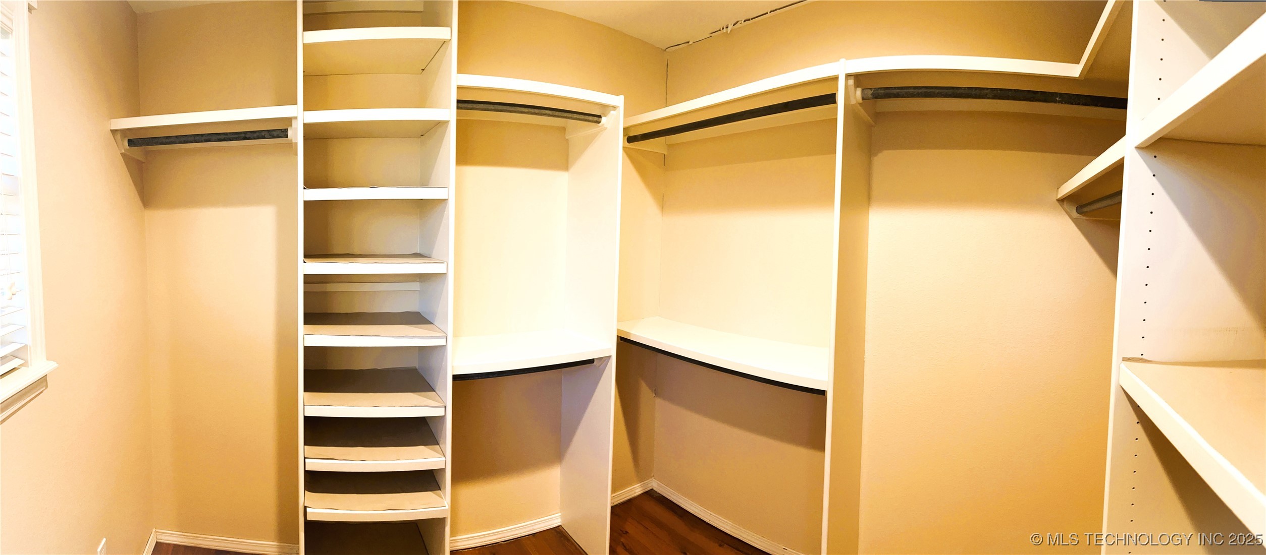 1230 Se 2nd Court Property Photo 23