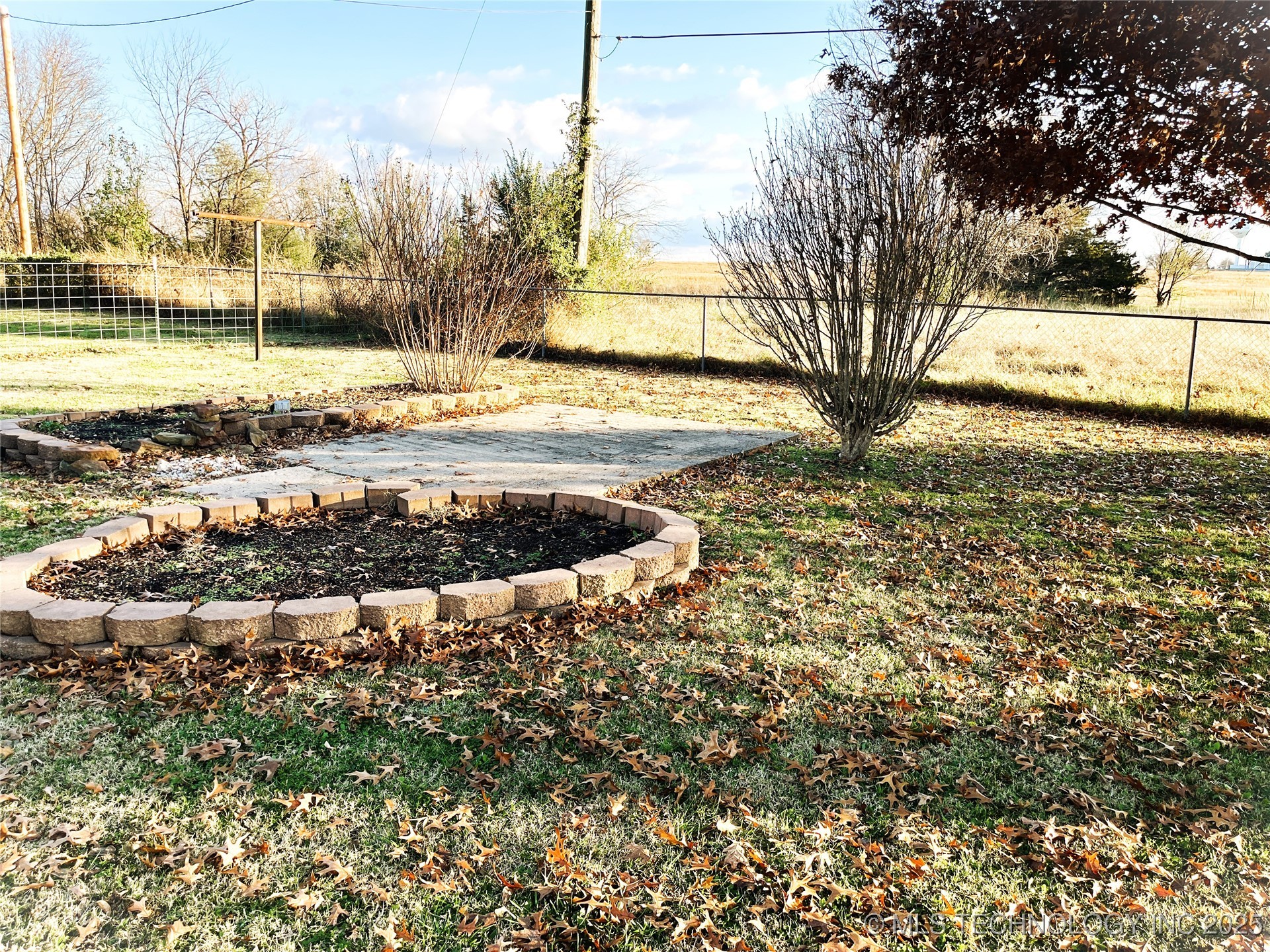 1230 Se 2nd Court Property Photo 27