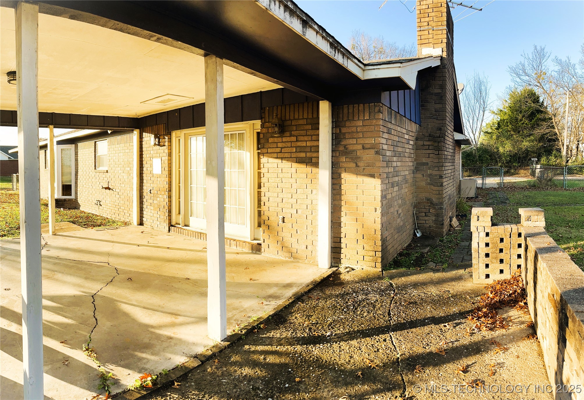 1230 Se 2nd Court Property Photo 29