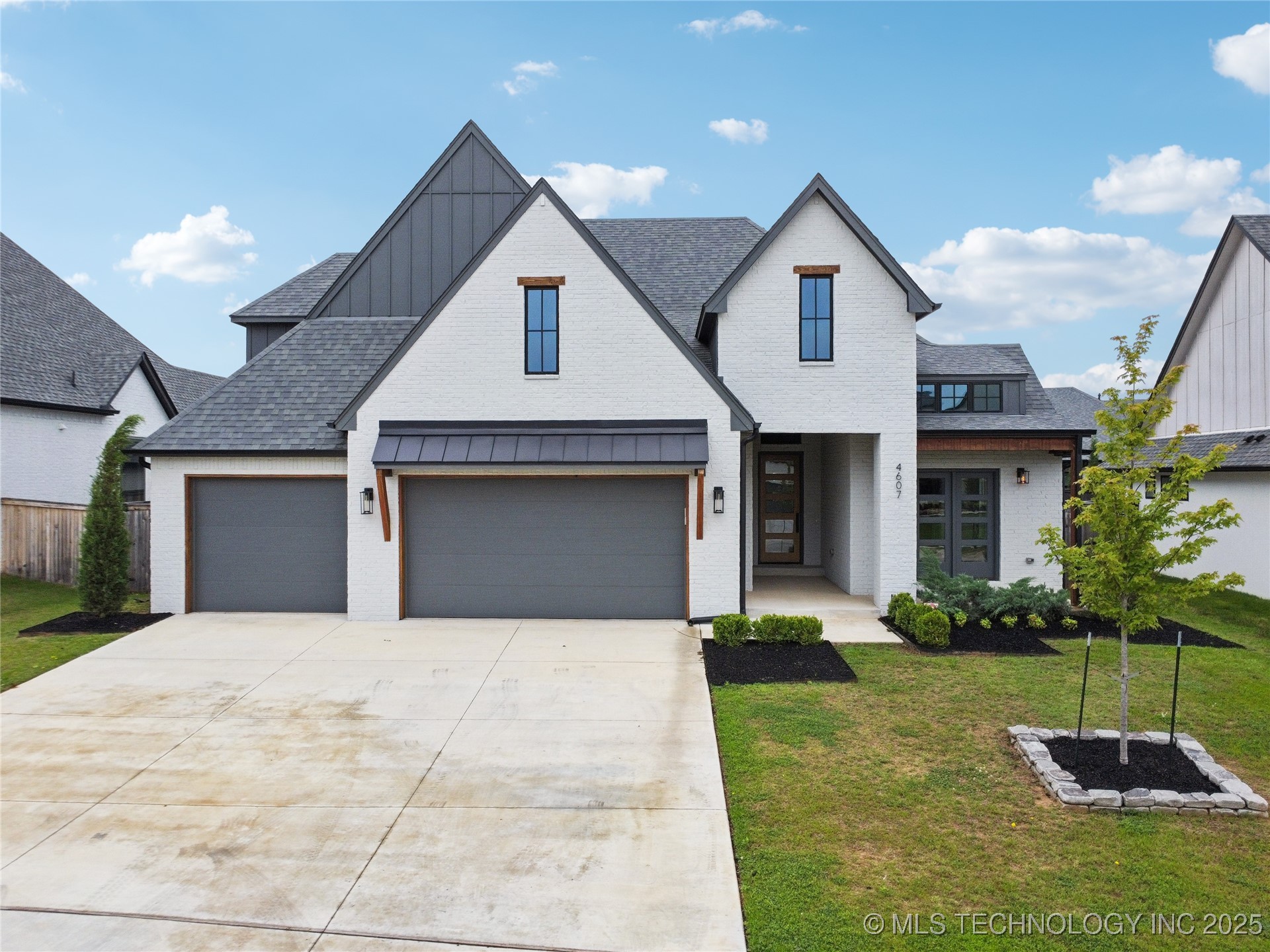 4607 S Retana Place Property Photo 1