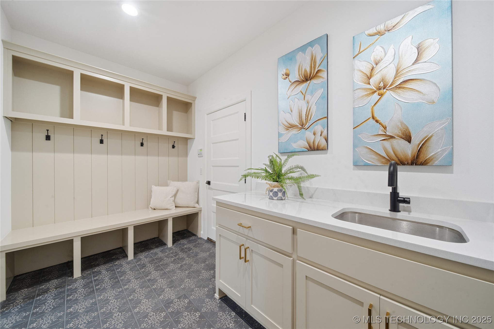 4607 S Retana Place Property Photo 36