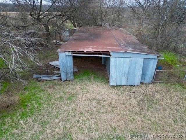 210 W 1010 Property Photo 28