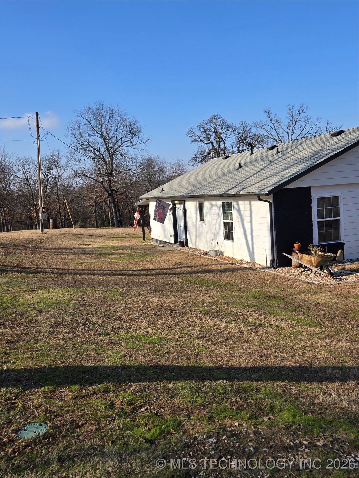 4251 Norfolk Avenue Property Photo 4