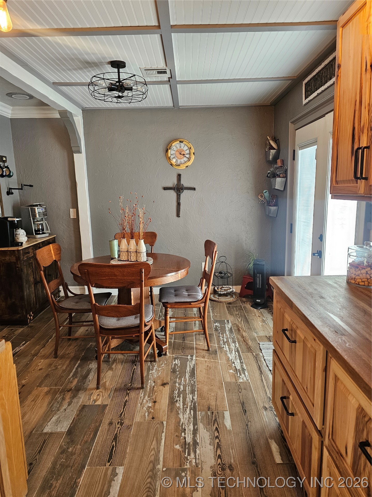 4251 Norfolk Avenue Property Photo 10