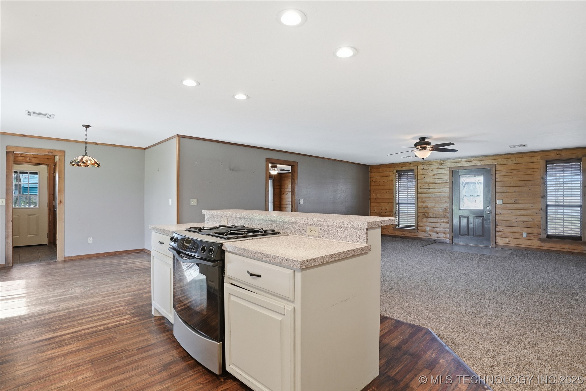 17310 E 400 Road Property Photo 19