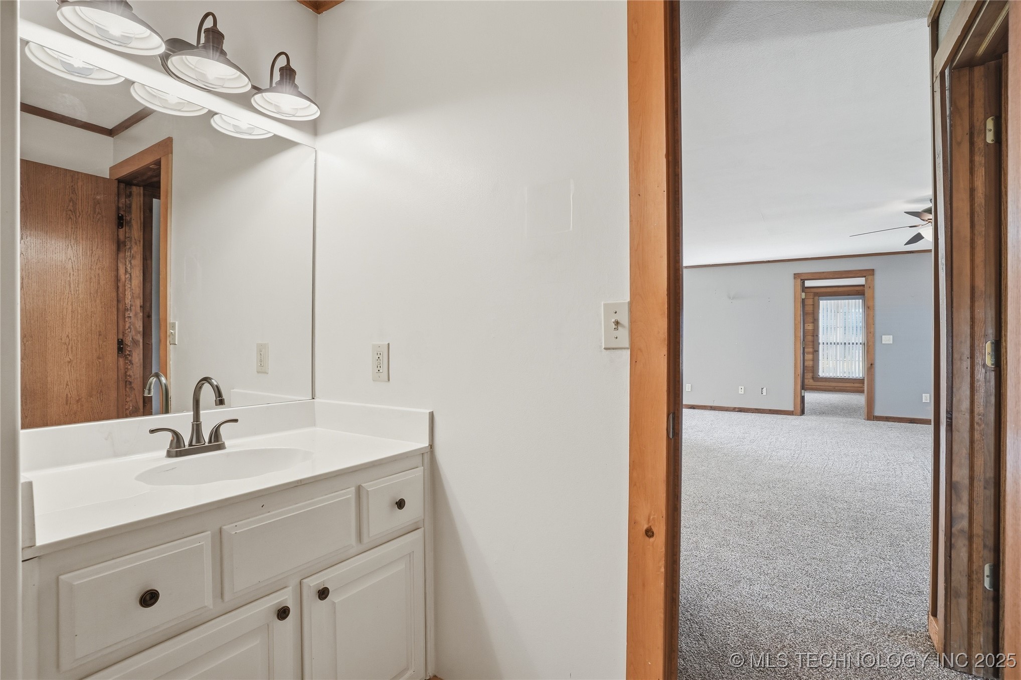 17310 E 400 Road Property Photo 43