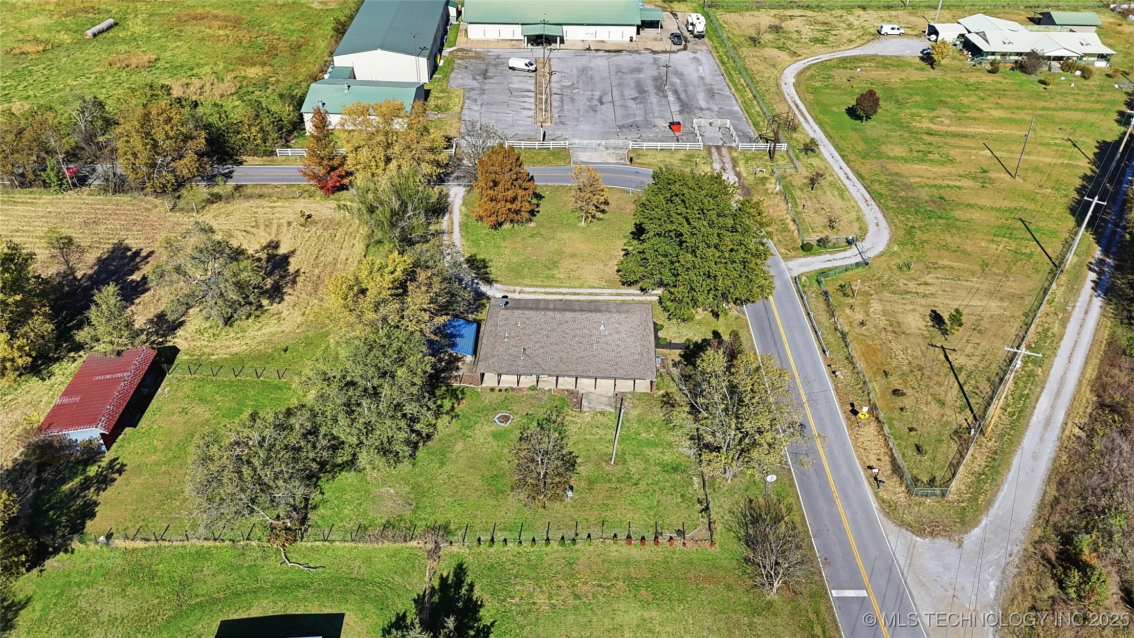 17310 E 400 Road Property Photo 57