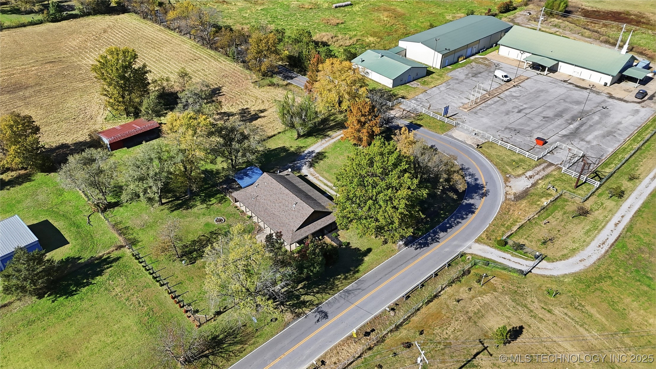 17310 E 400 Road Property Photo 58