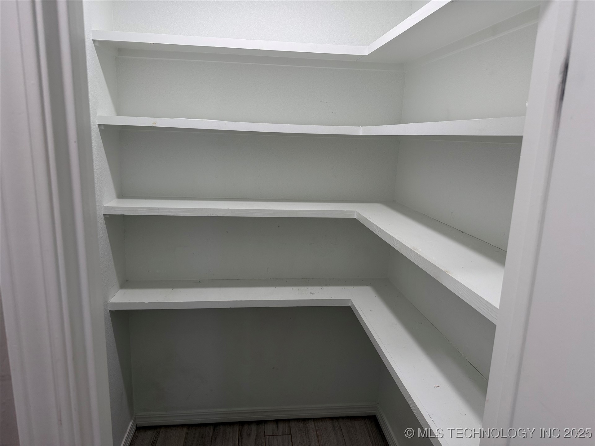 30 Lobo Lane Property Photo 10