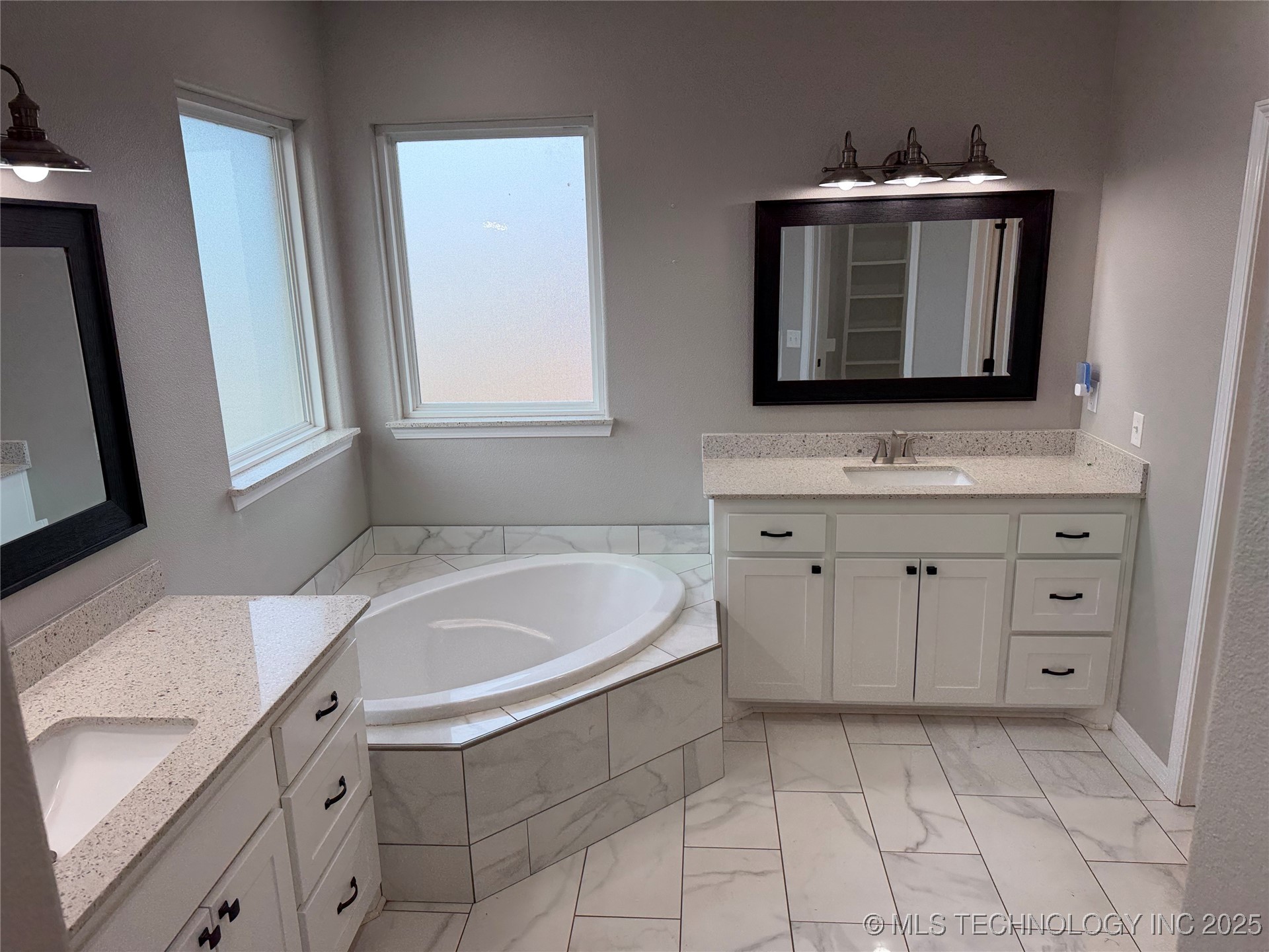 30 Lobo Lane Property Photo 11