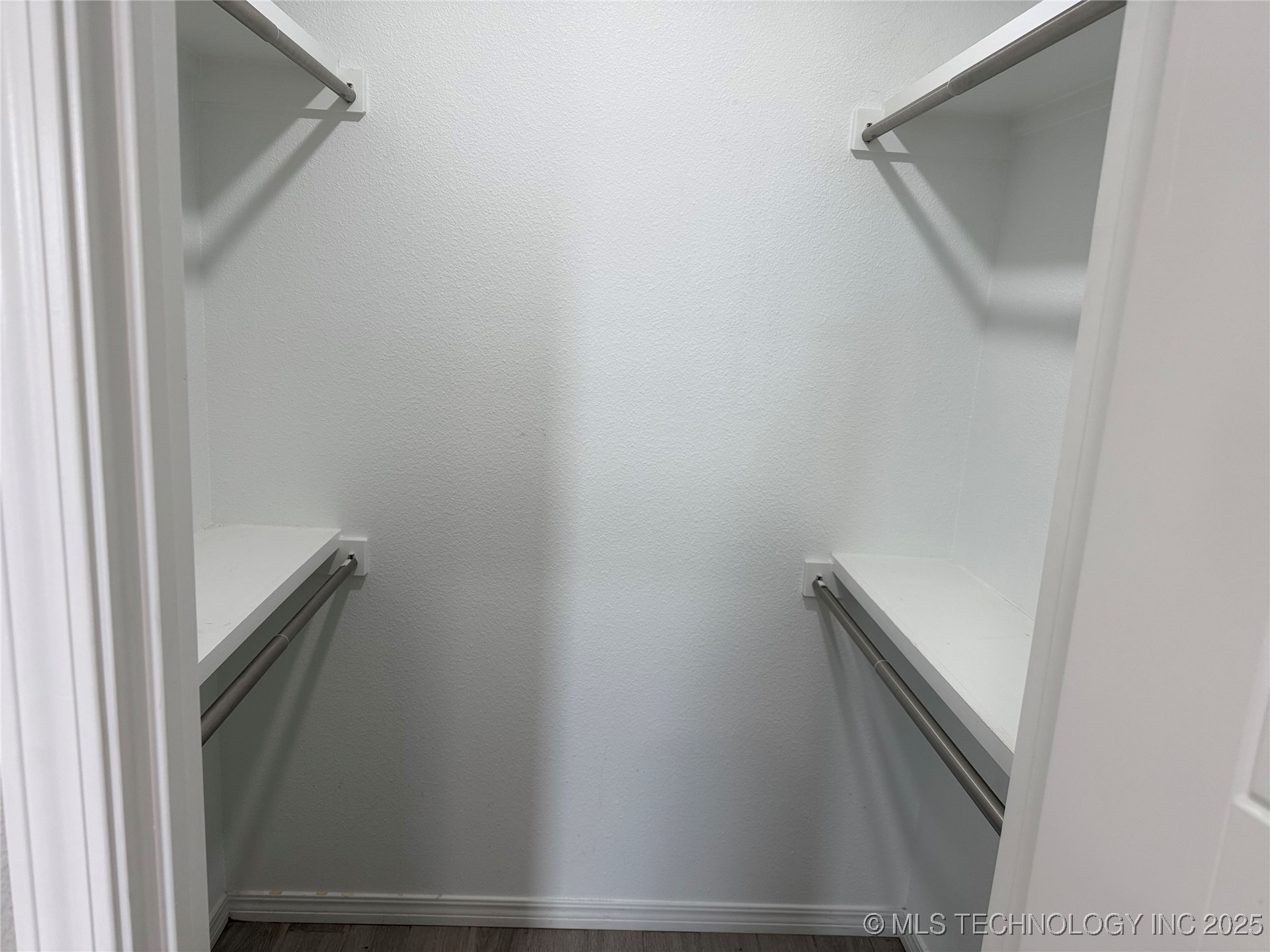 30 Lobo Lane Property Photo 15