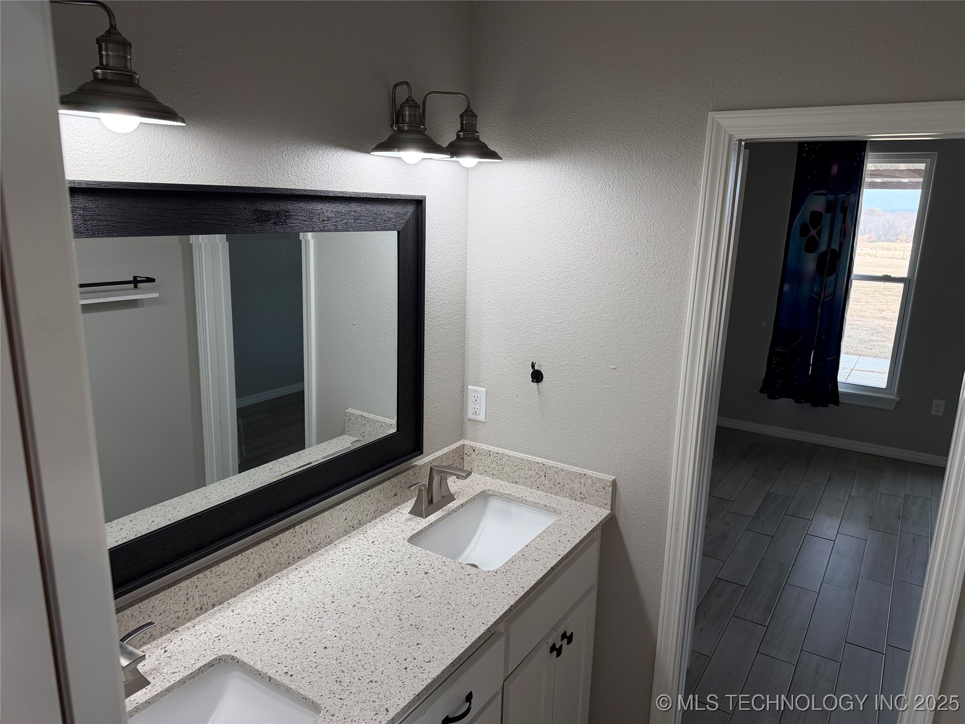 30 Lobo Lane Property Photo 19