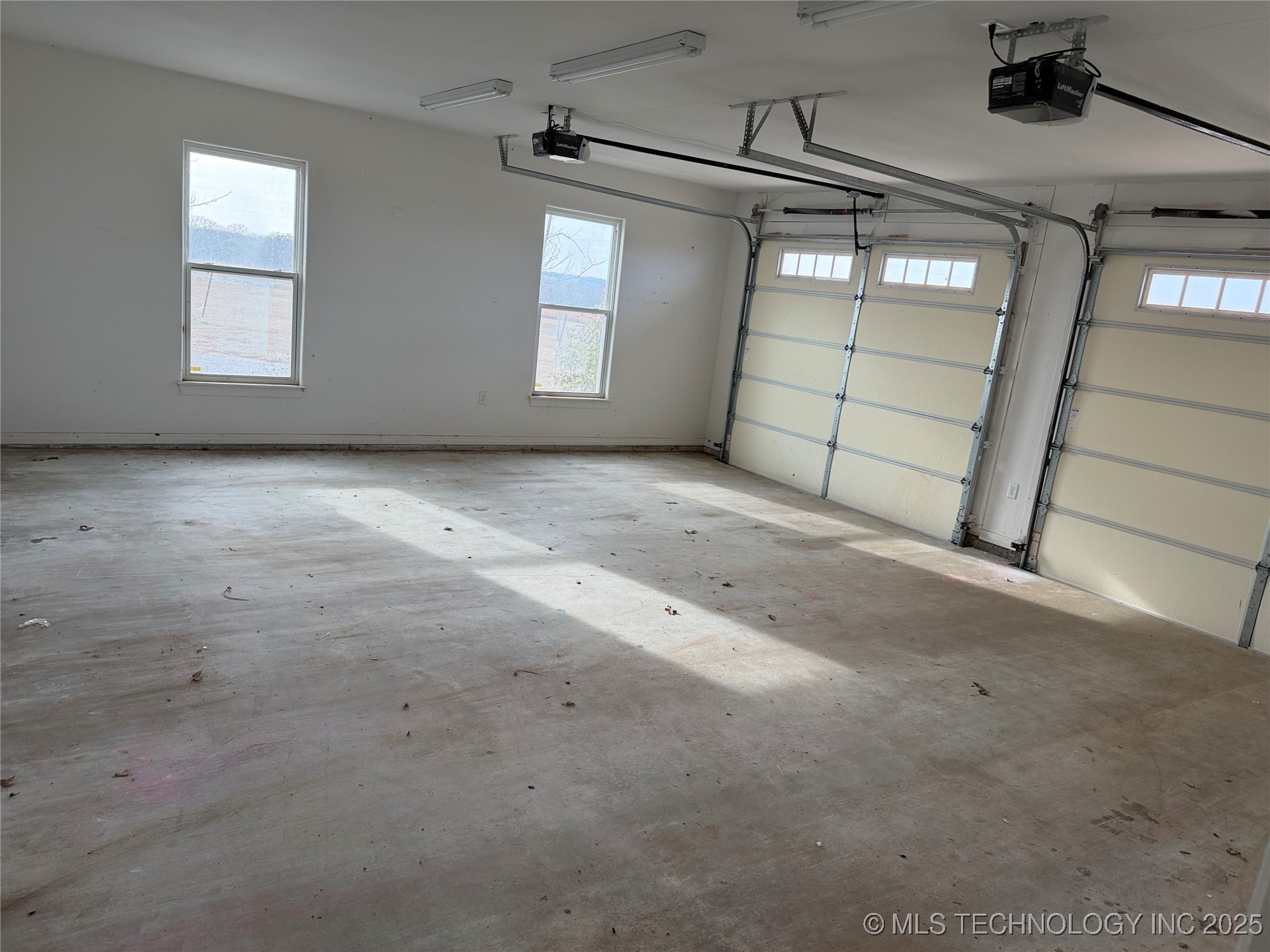 30 Lobo Lane Property Photo 24