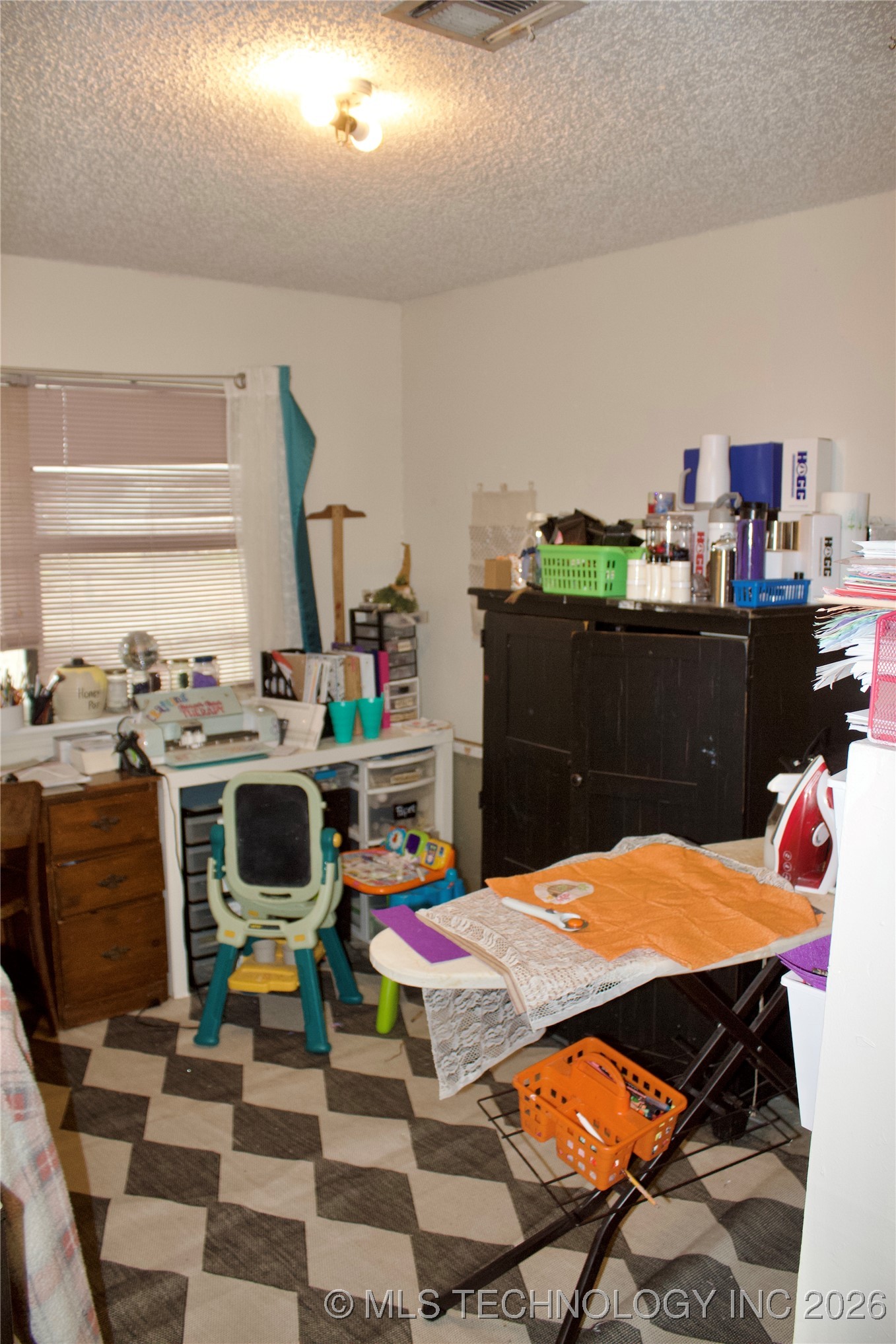 107 S Day Property Photo 20