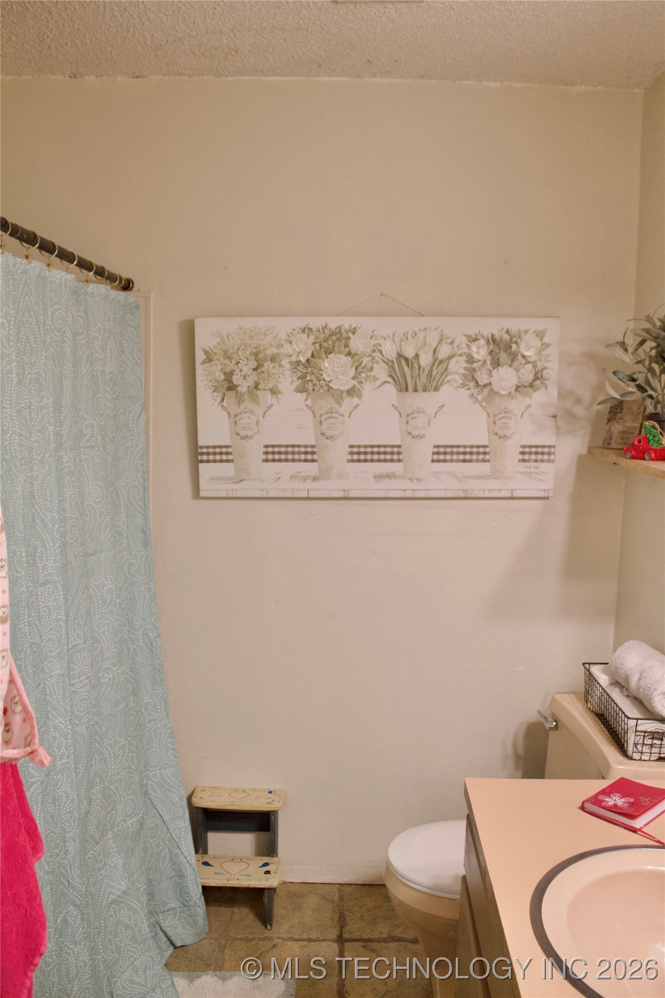 107 S Day Property Photo 22