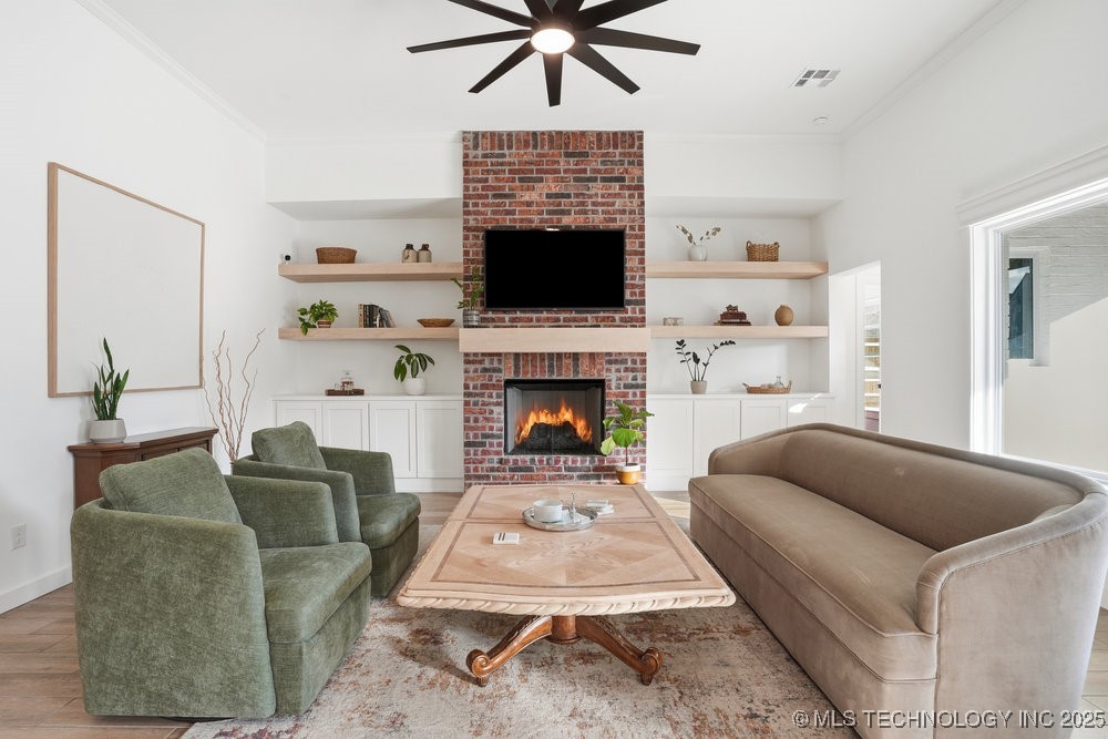 1616 W 114th Street Property Photo 7