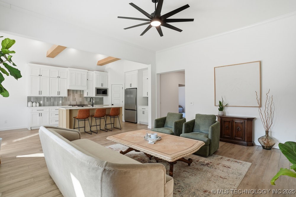 1616 W 114th Street Property Photo 12