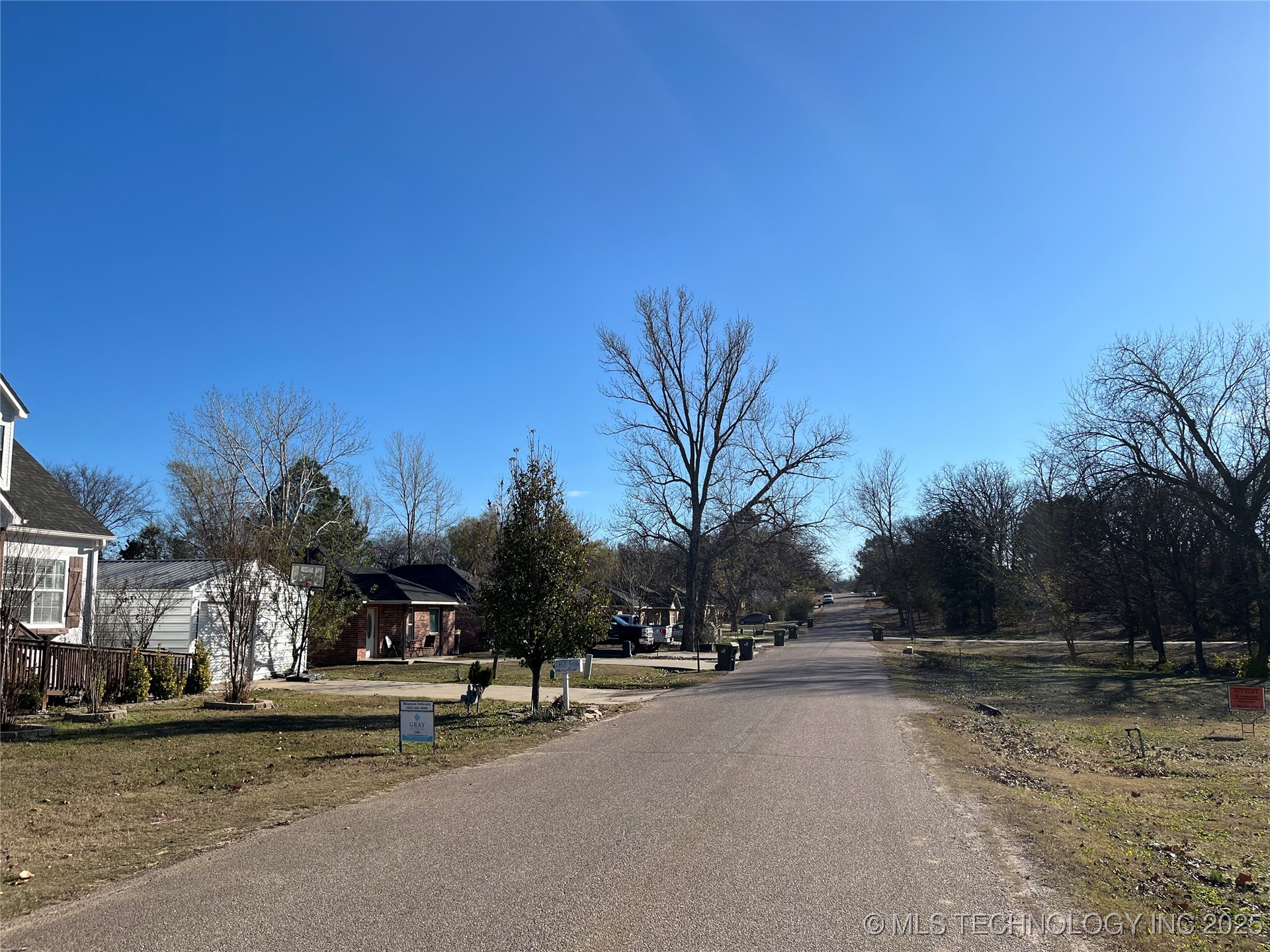 1319 Wolfe Property Photo 4