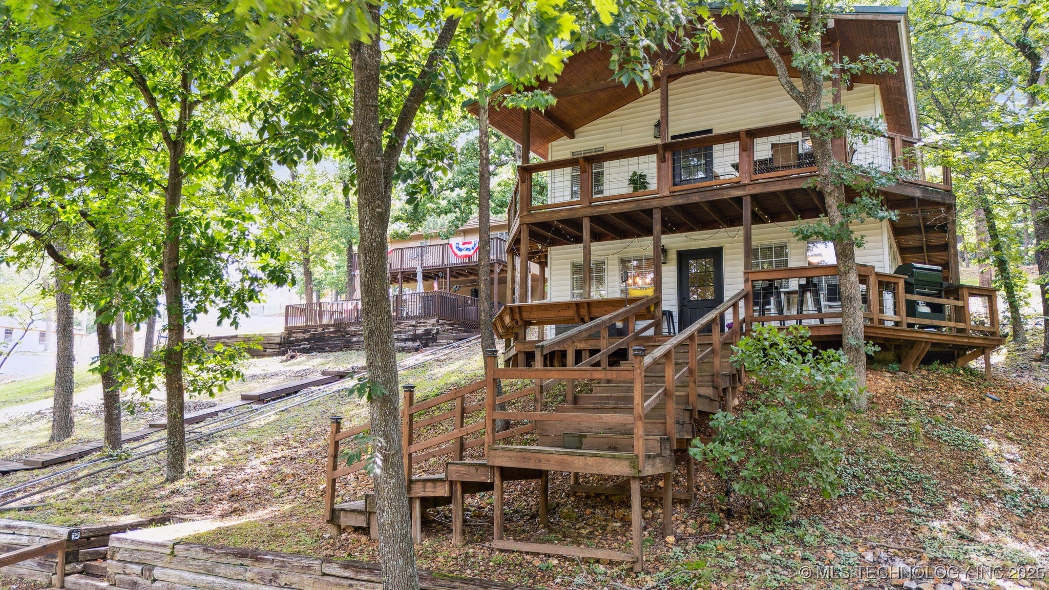 435 Tiawa Avenue Property Photo 3