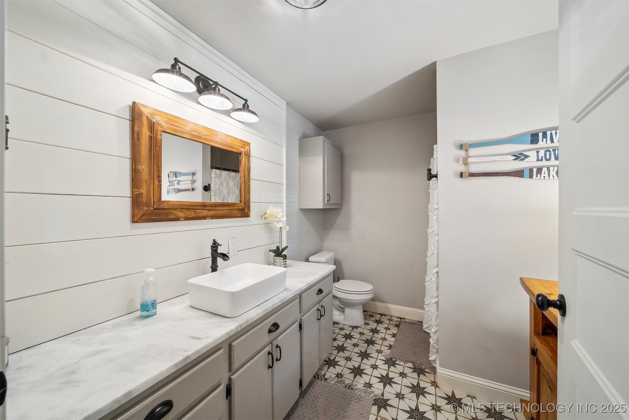 435 Tiawa Avenue Property Photo 10