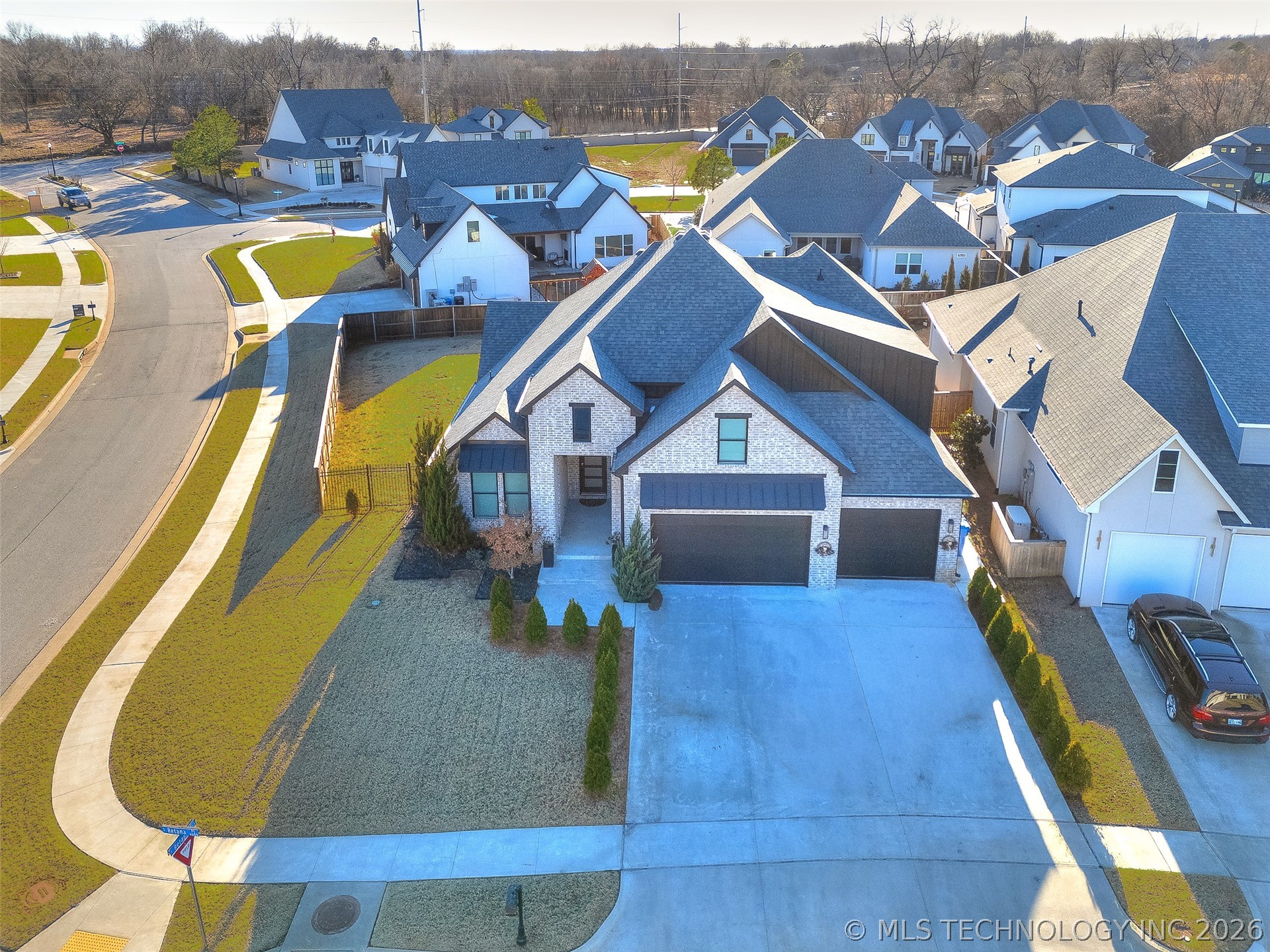 4626 S Retana Place Property Photo 2