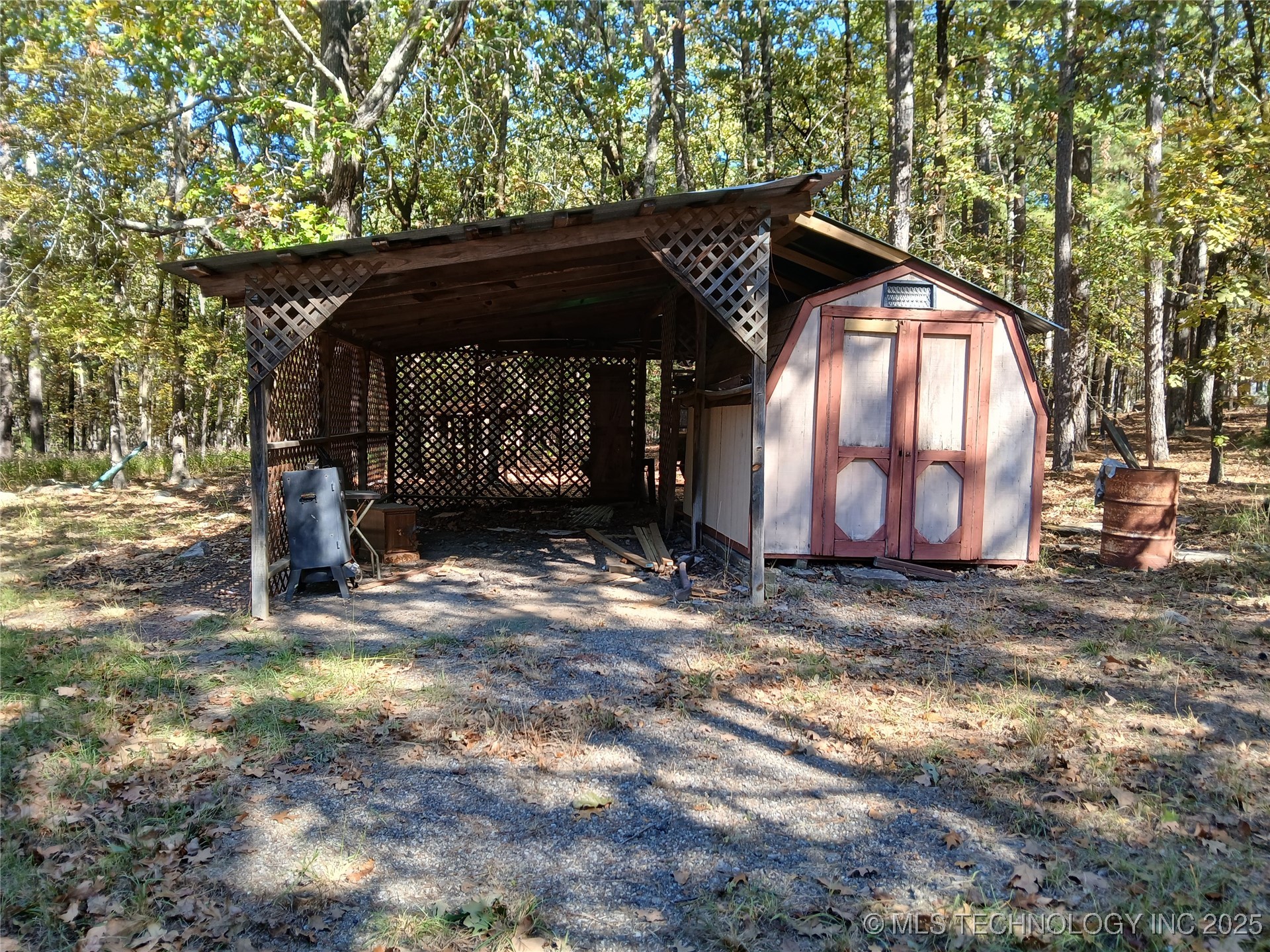 414823 Sherman Road Property Photo 10
