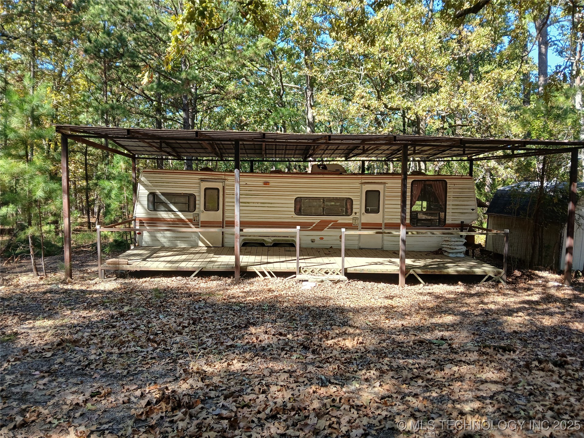 414823 Sherman Road Property Photo 11