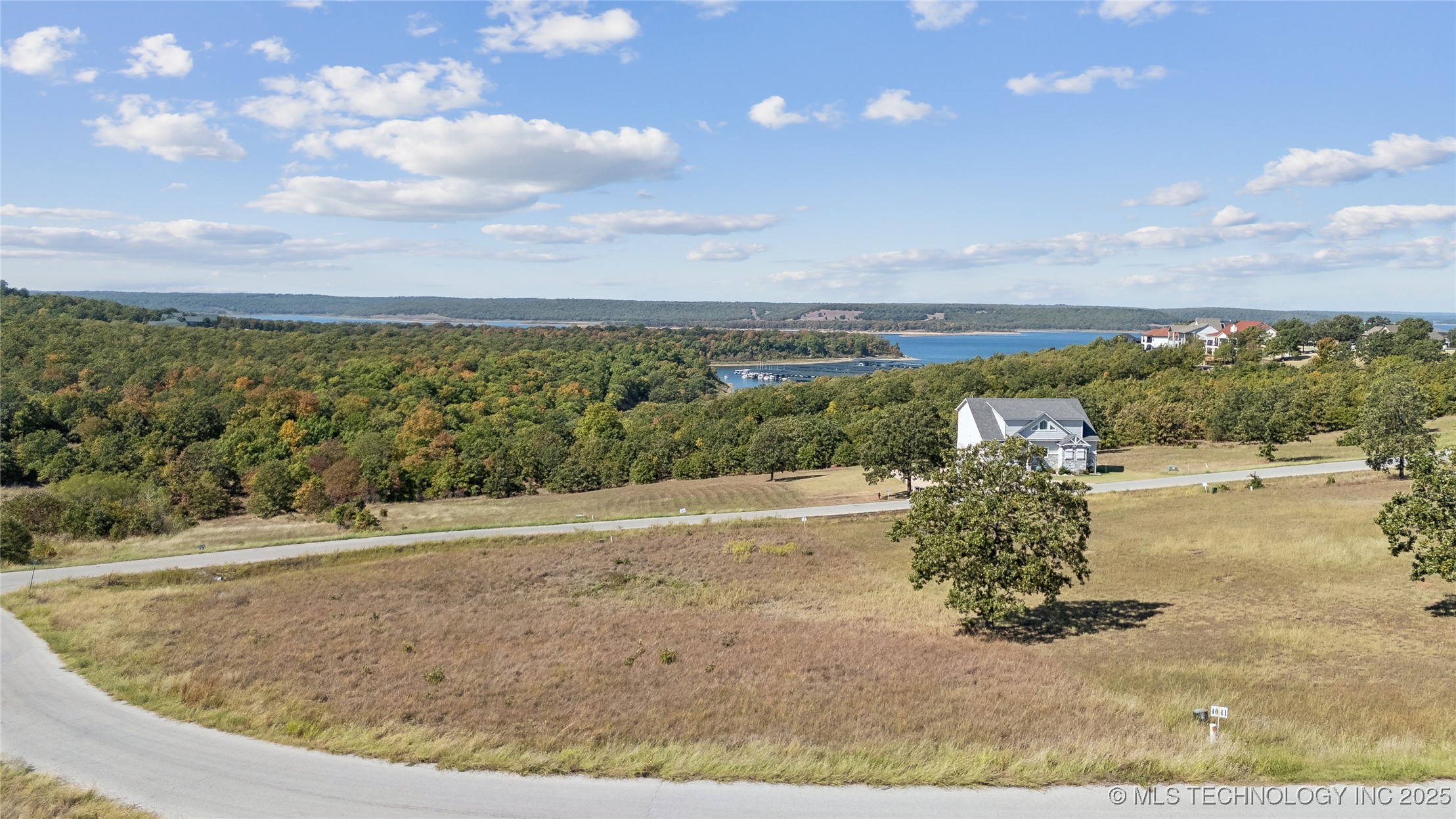 40 Avalon Drive Property Photo 2