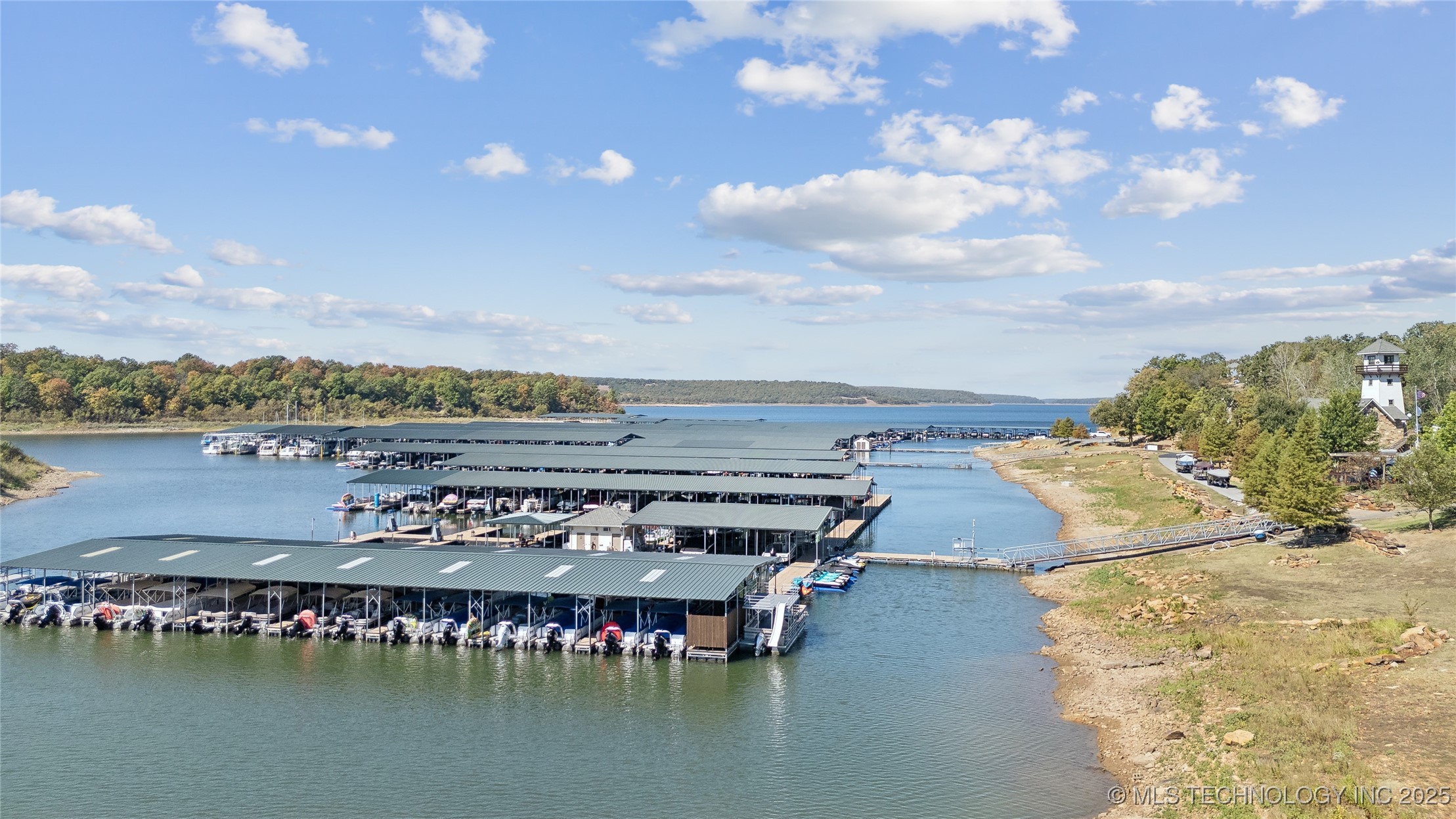 10 Avalon Drive Property Photo 4