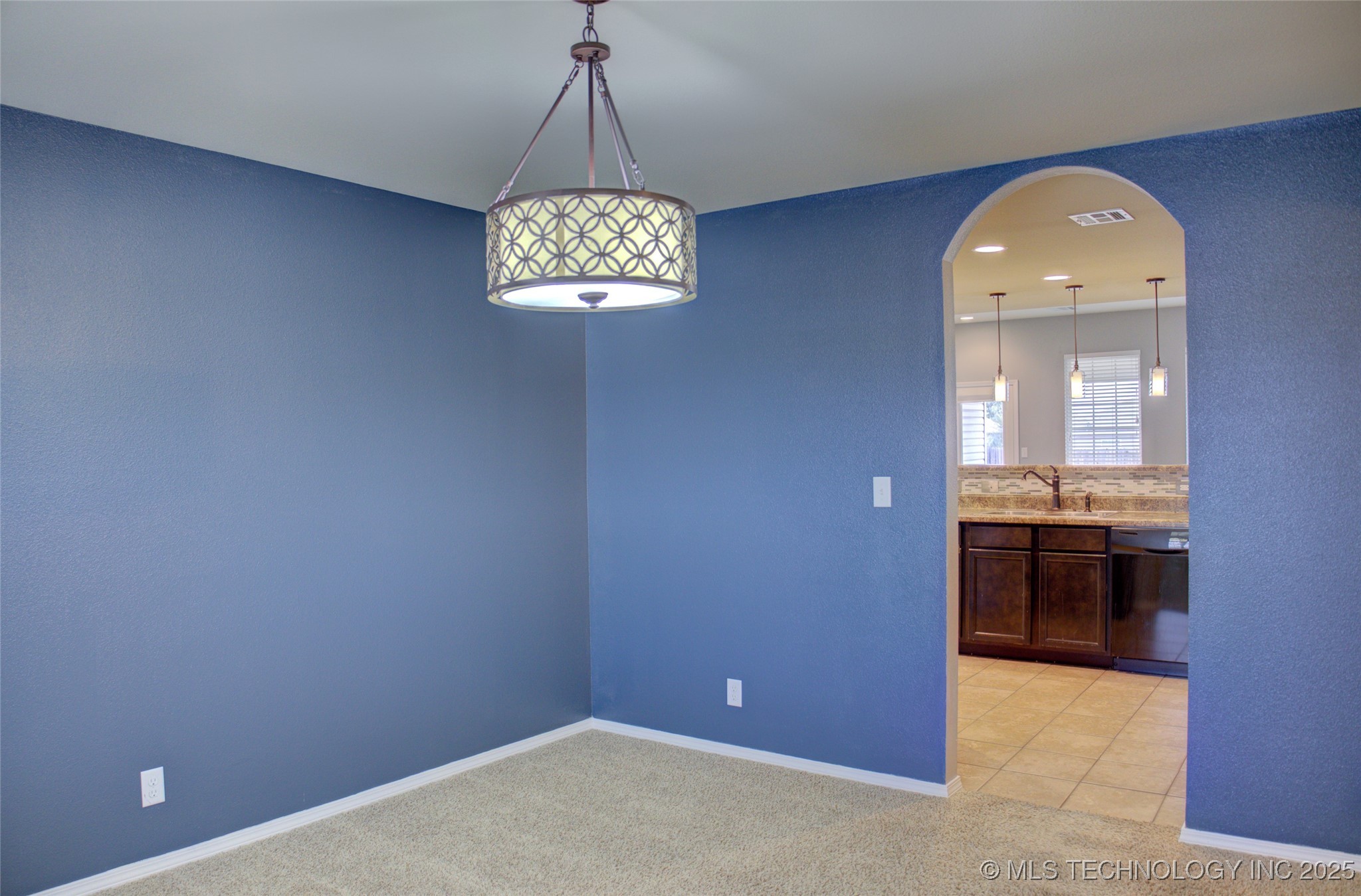 7313 S Gardenia Avenue Property Photo 27