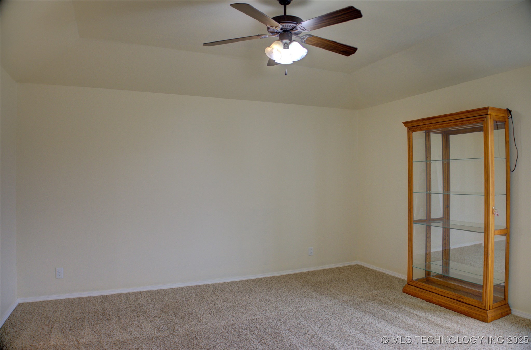 7313 S Gardenia Avenue Property Photo 29