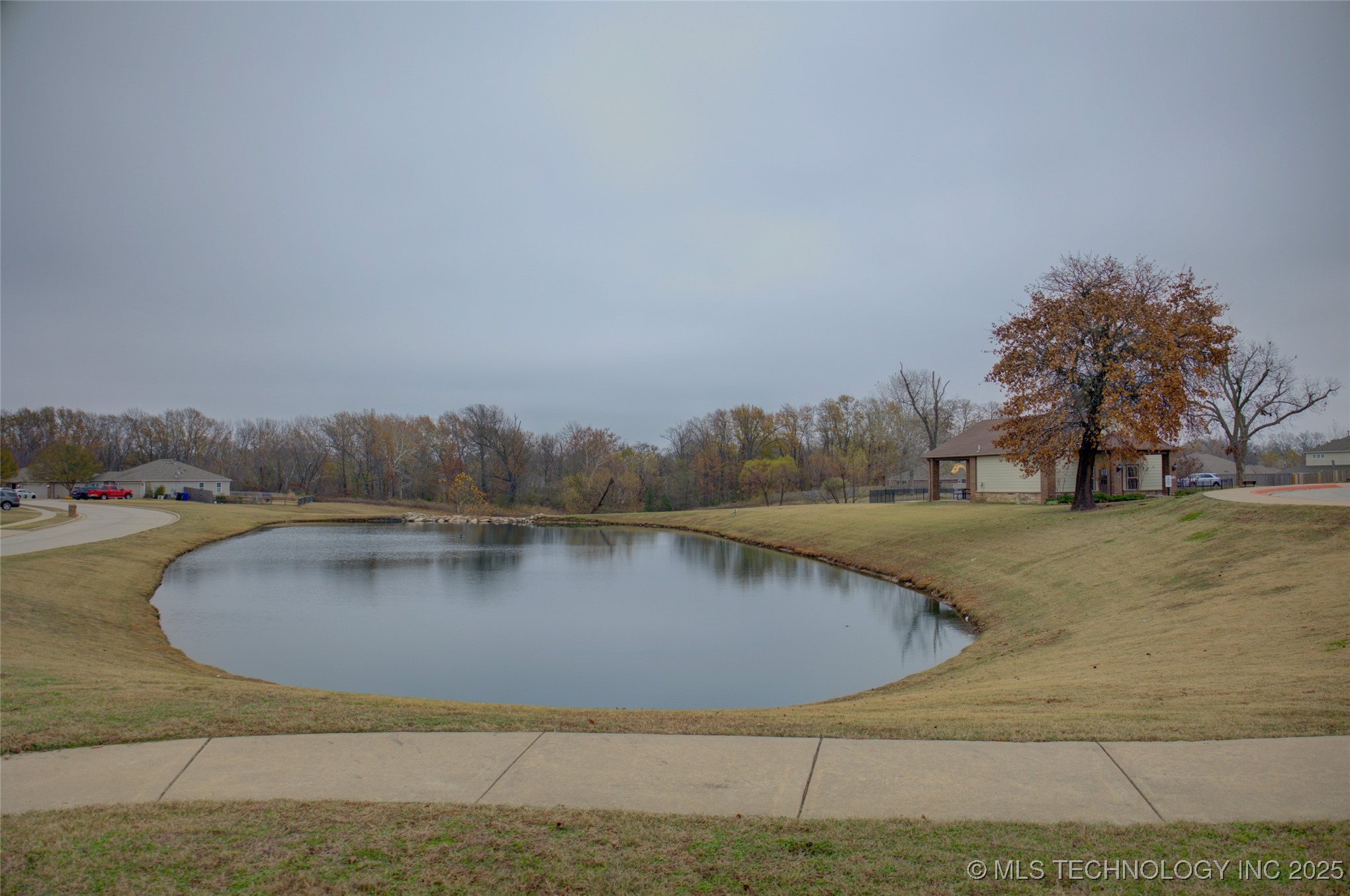 7313 S Gardenia Avenue Property Photo 60