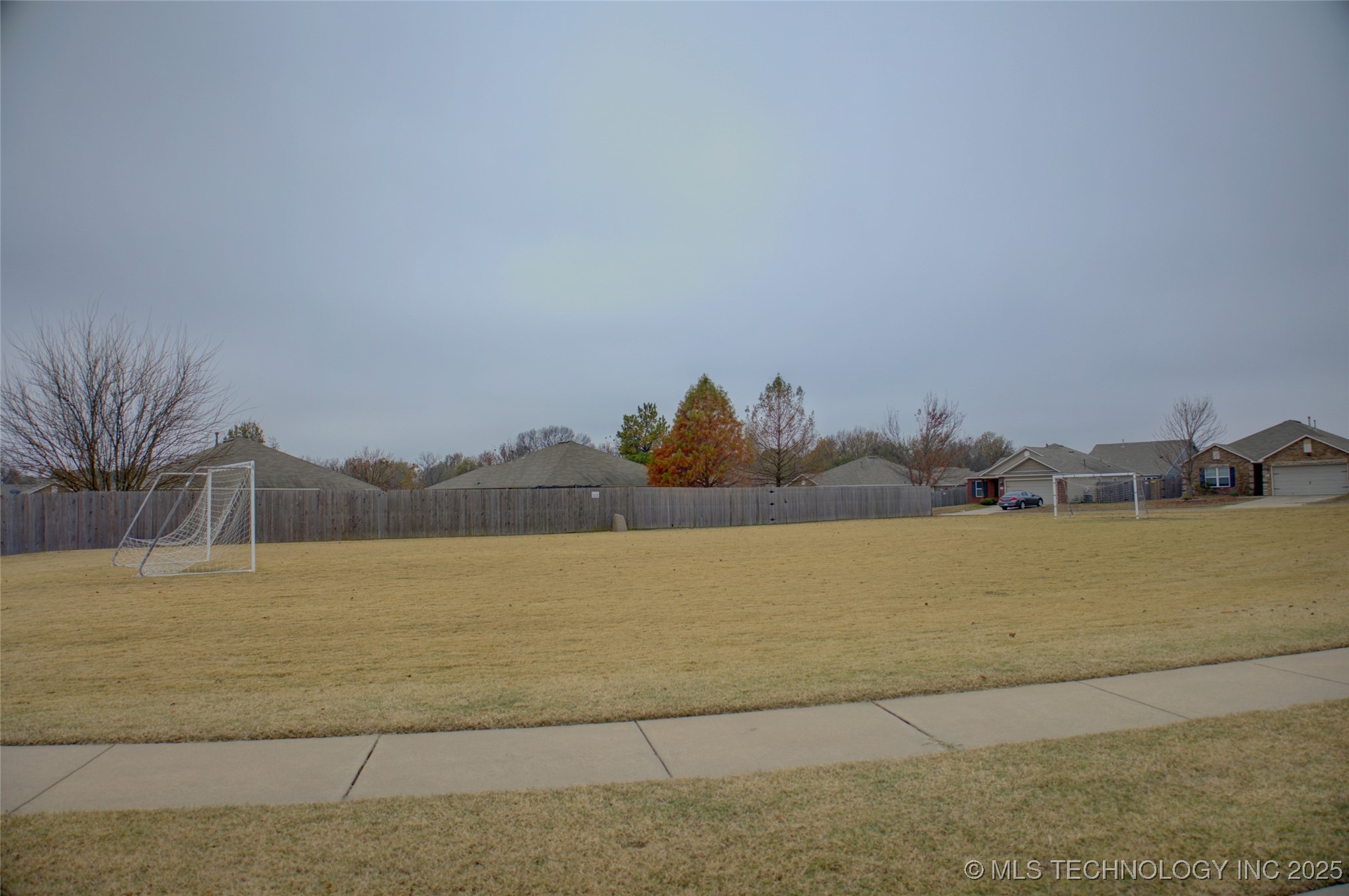 7313 S Gardenia Avenue Property Photo 61