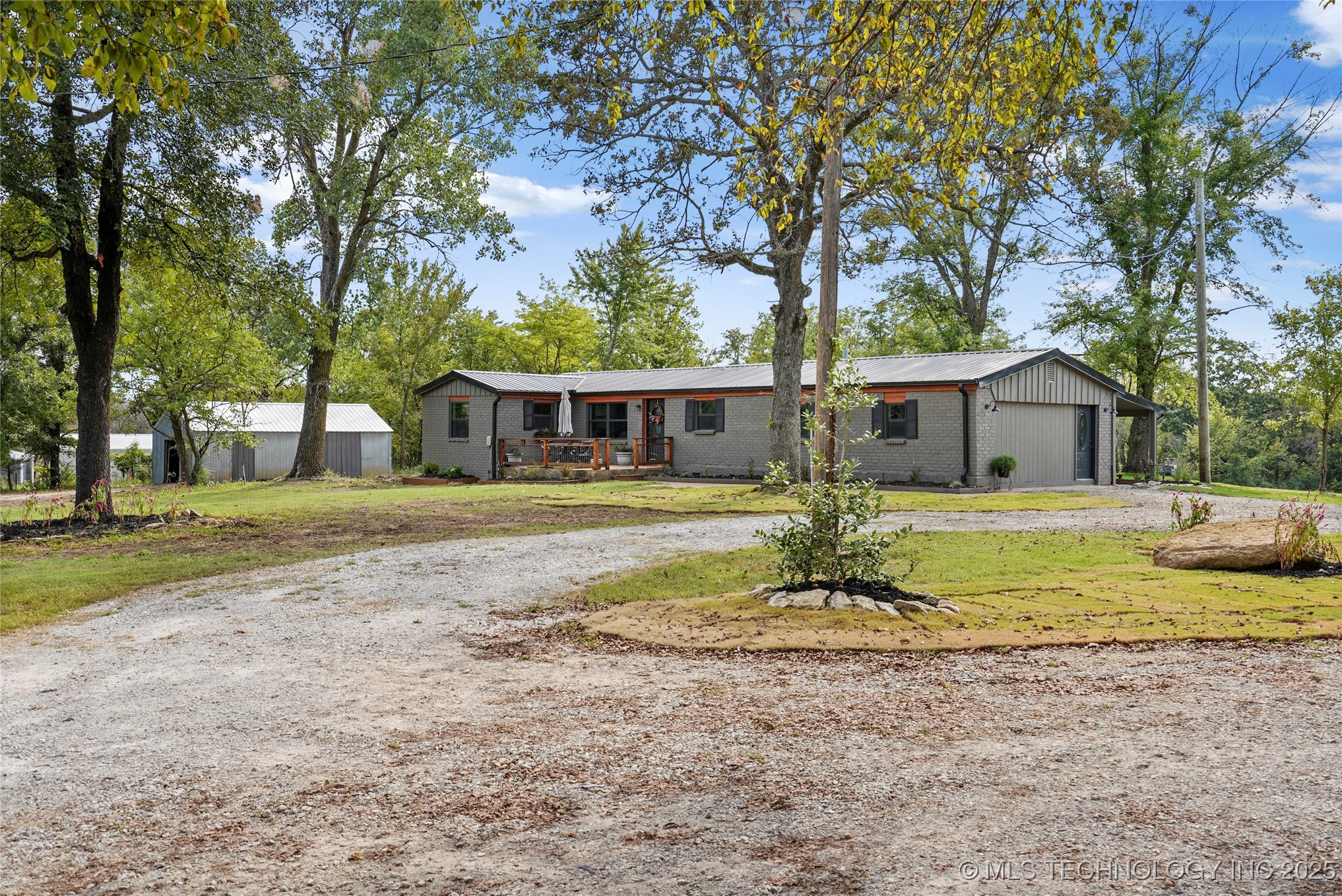 28012 E 58th Street S Property Photo 1