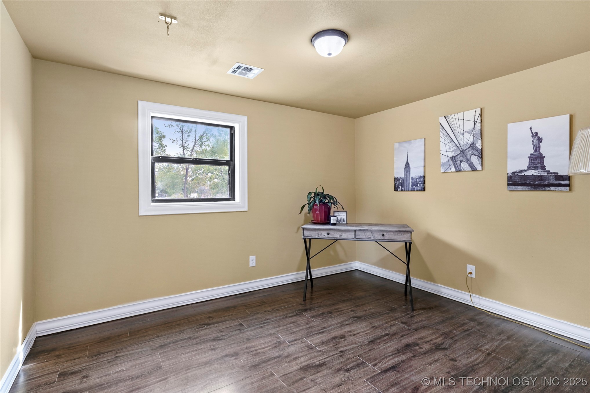 28012 E 58th Street S Property Photo 24