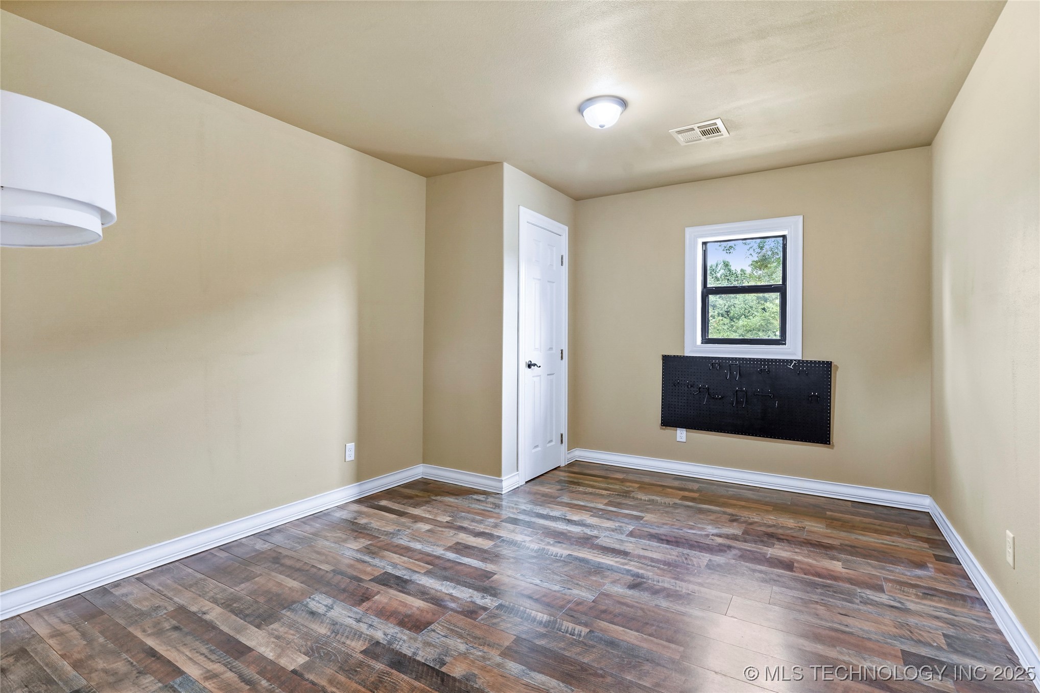 28012 E 58th Street S Property Photo 29