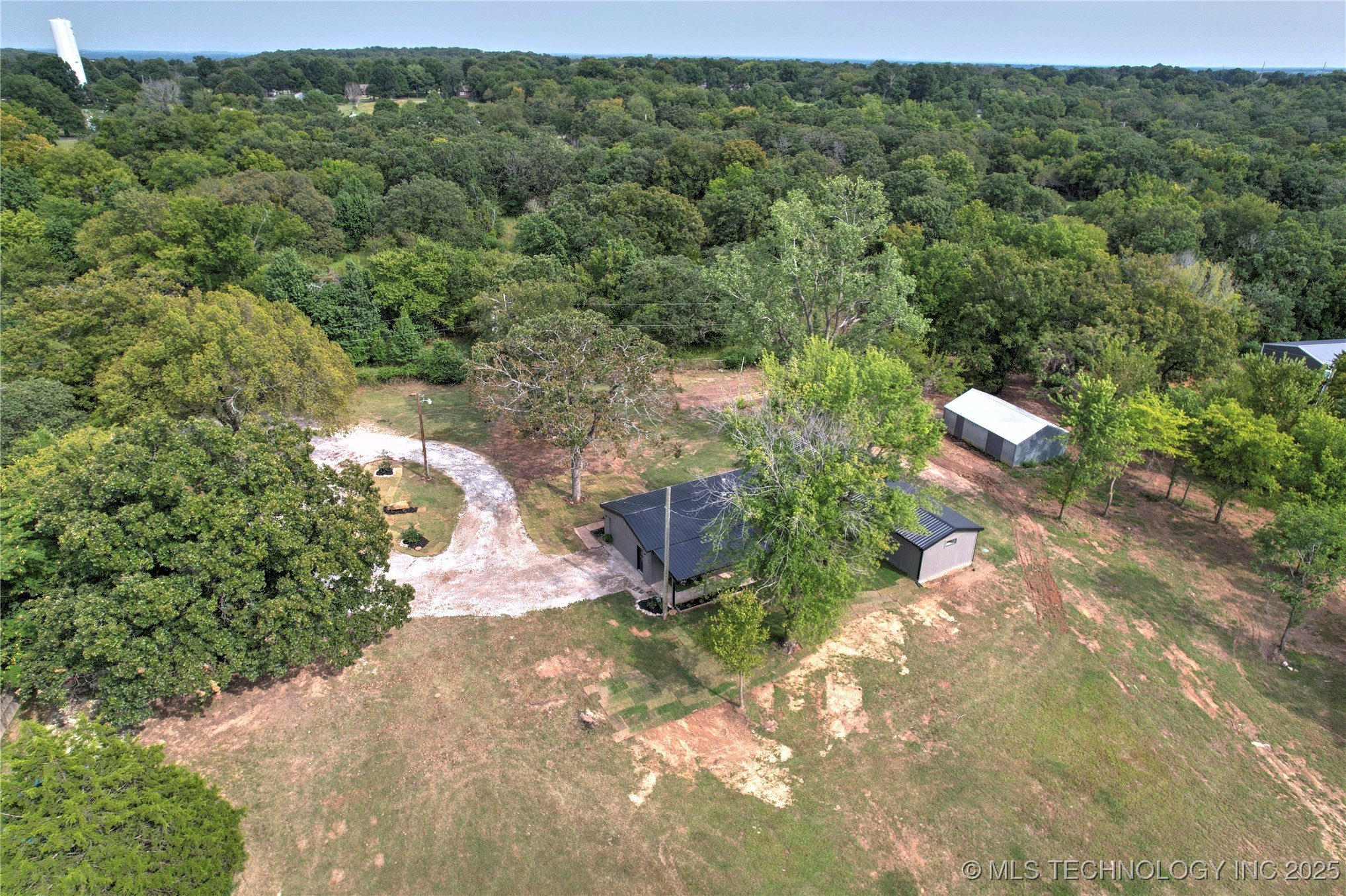 28012 E 58th Street S Property Photo 40