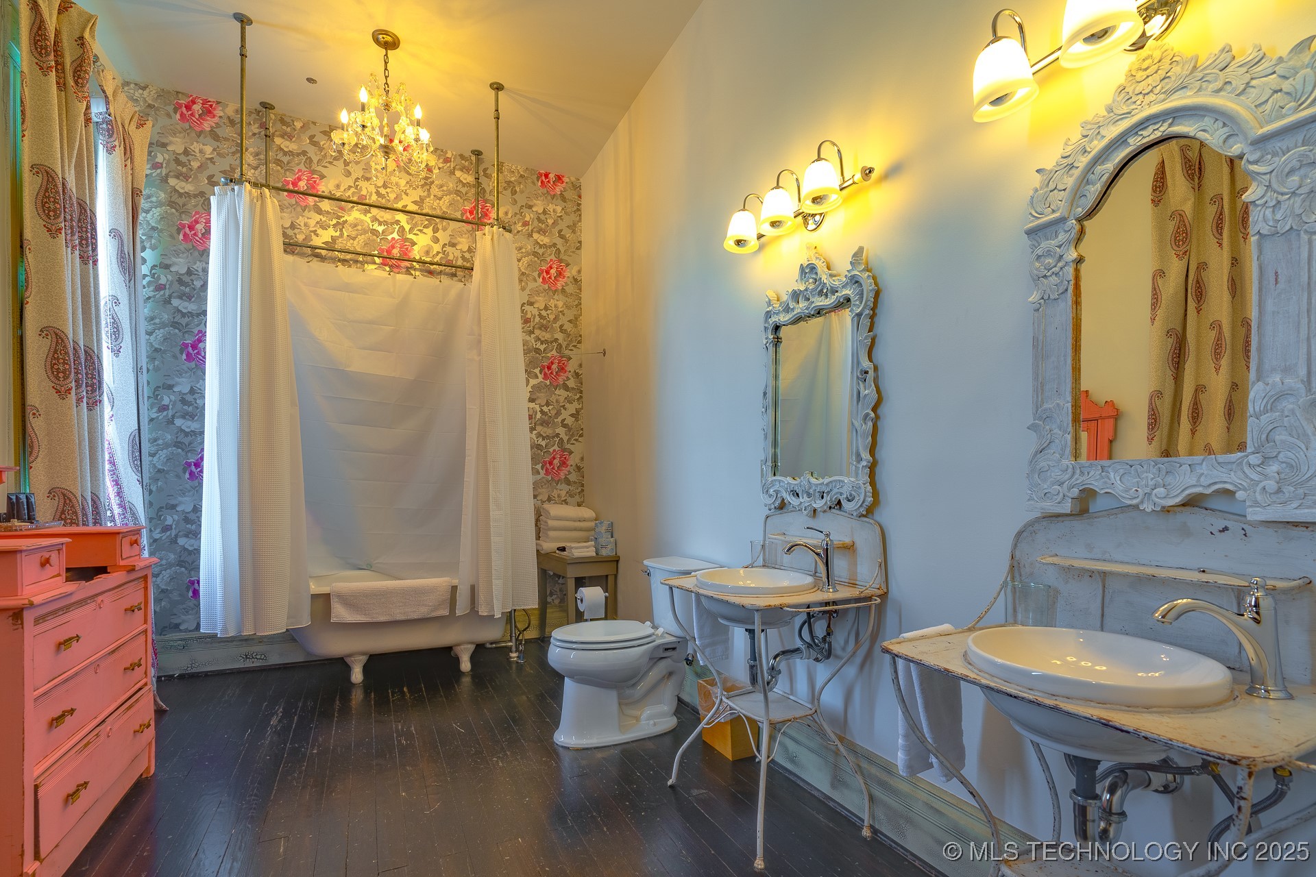 221 W Main Property Photo 11