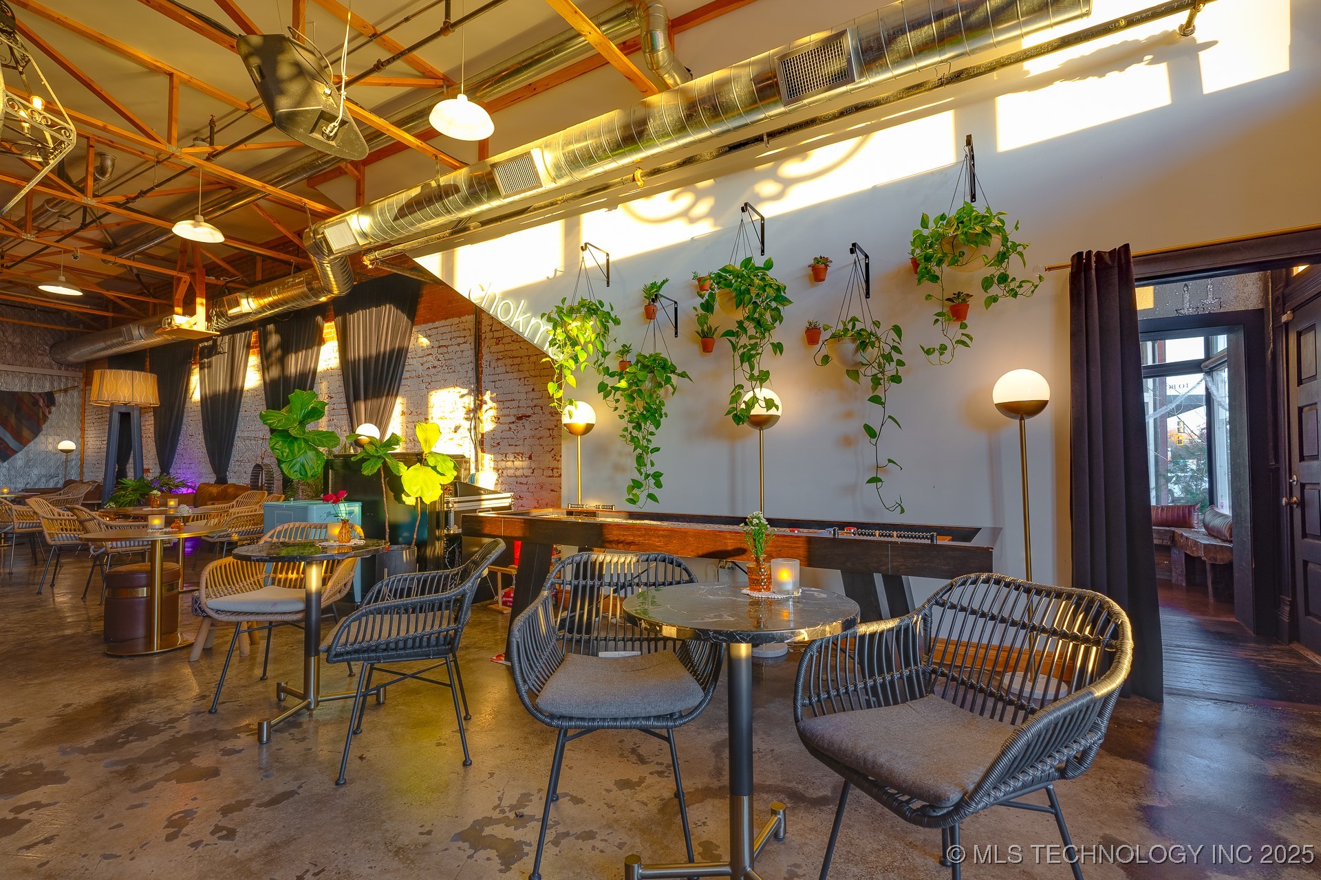 221 W Main Property Photo 20