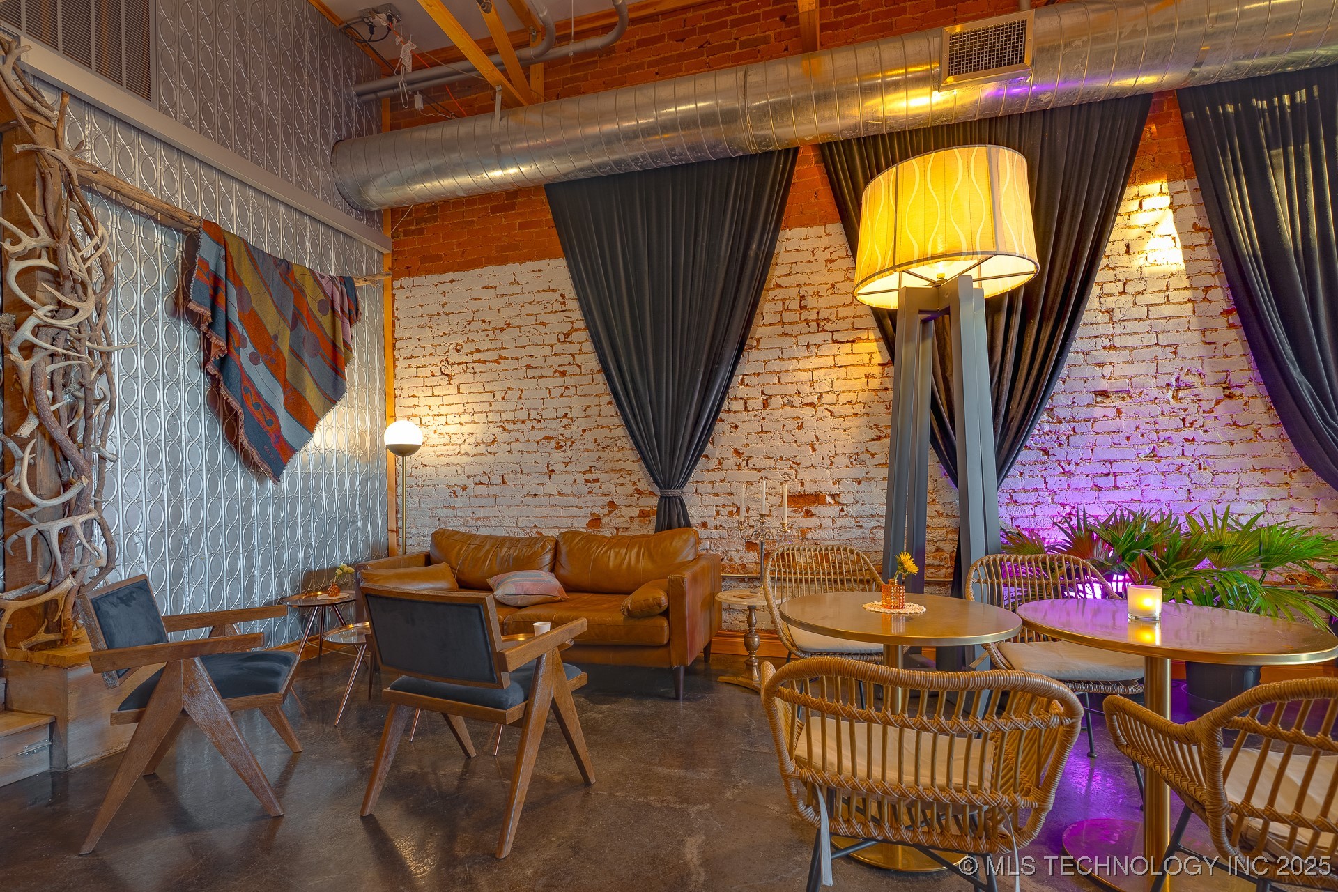 221 W Main Property Photo 22