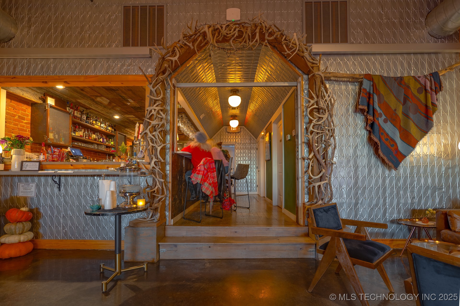 221 W Main Property Photo 26