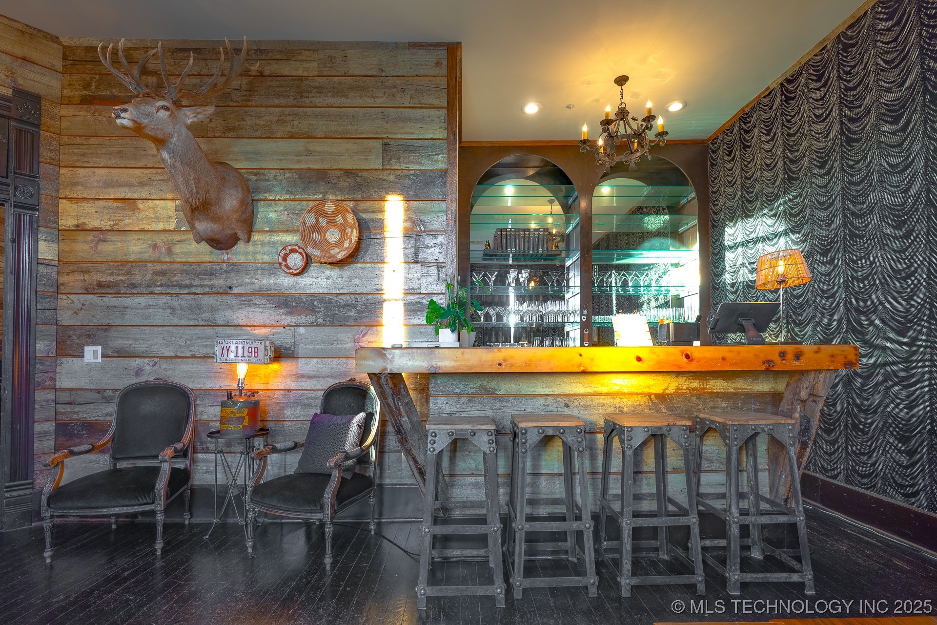 221 W Main Property Photo 28