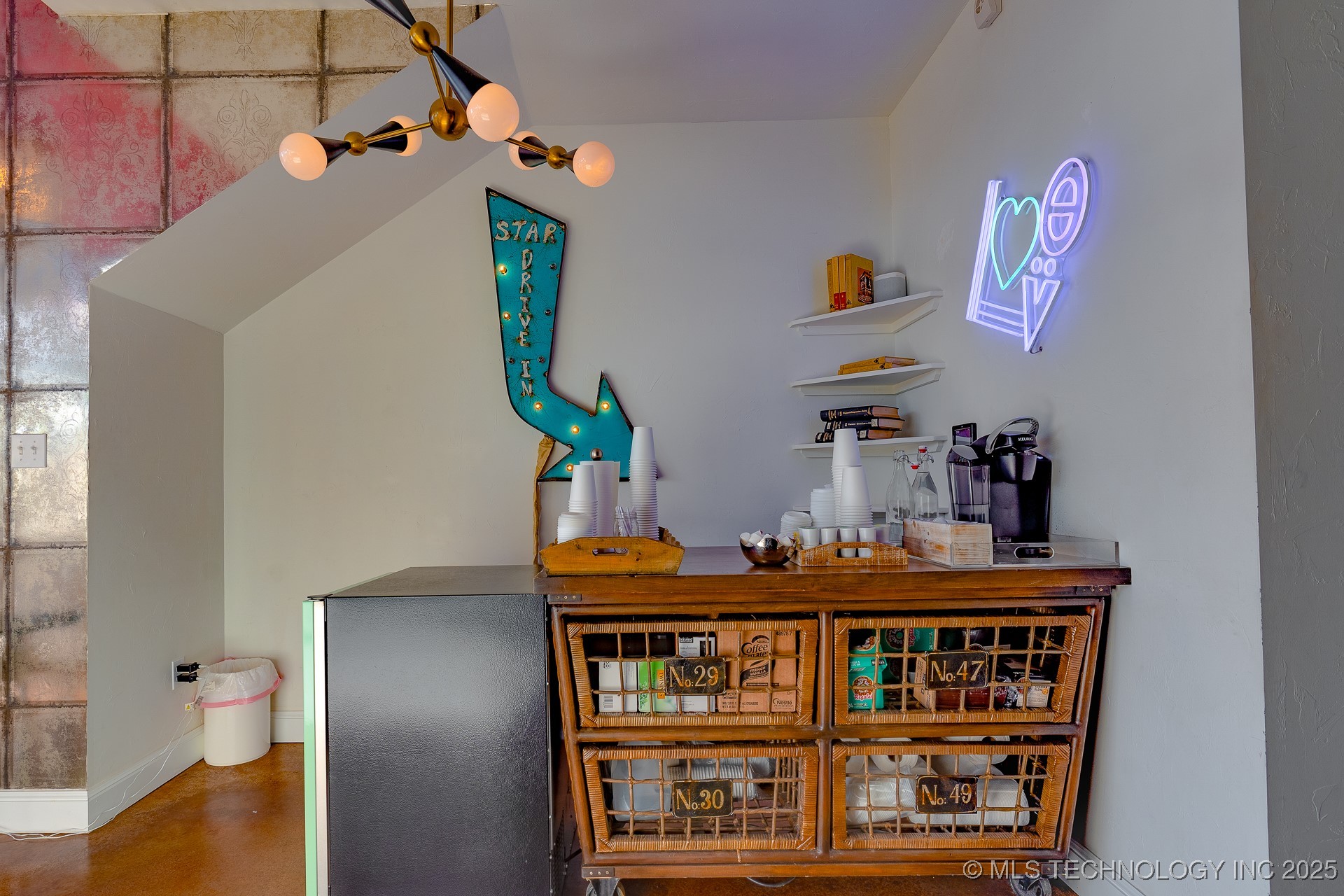 221 W Main Property Photo 44