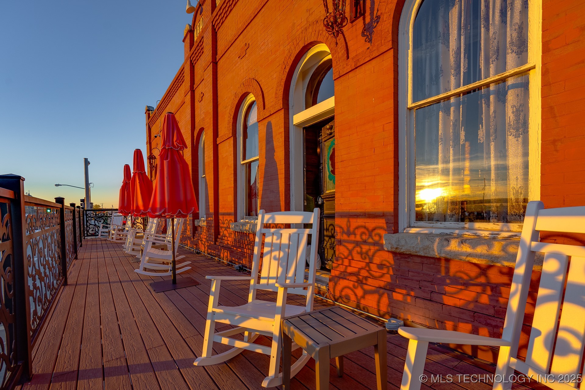 221 W Main Property Photo 45